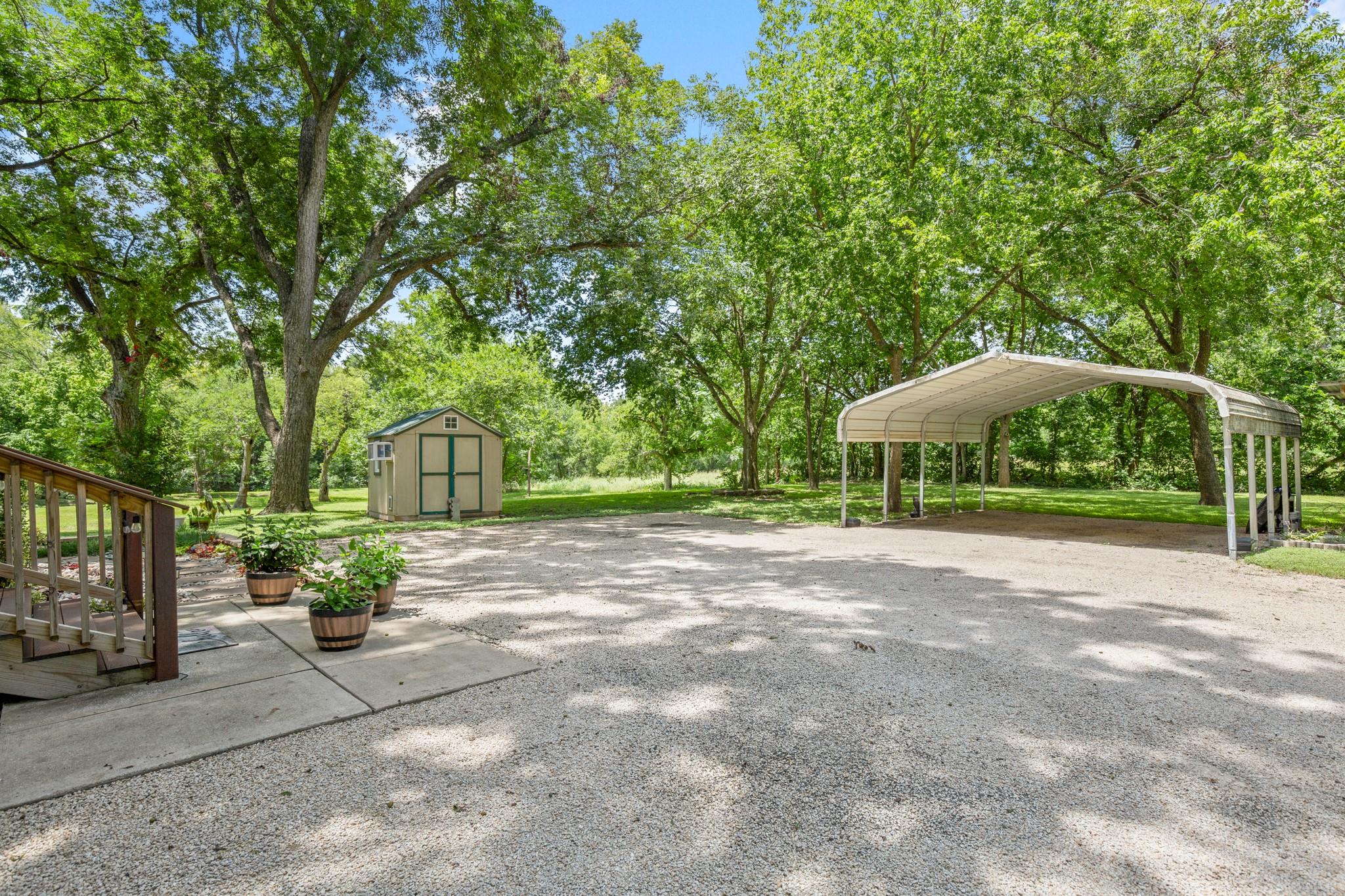 441 County Road 135, Hutto, TX 78634