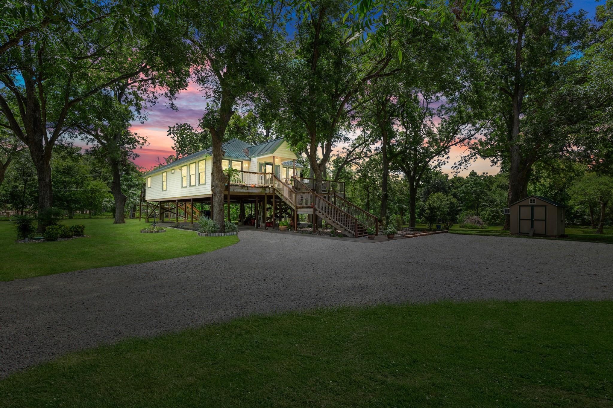 441 County Road 135, Hutto, TX 78634