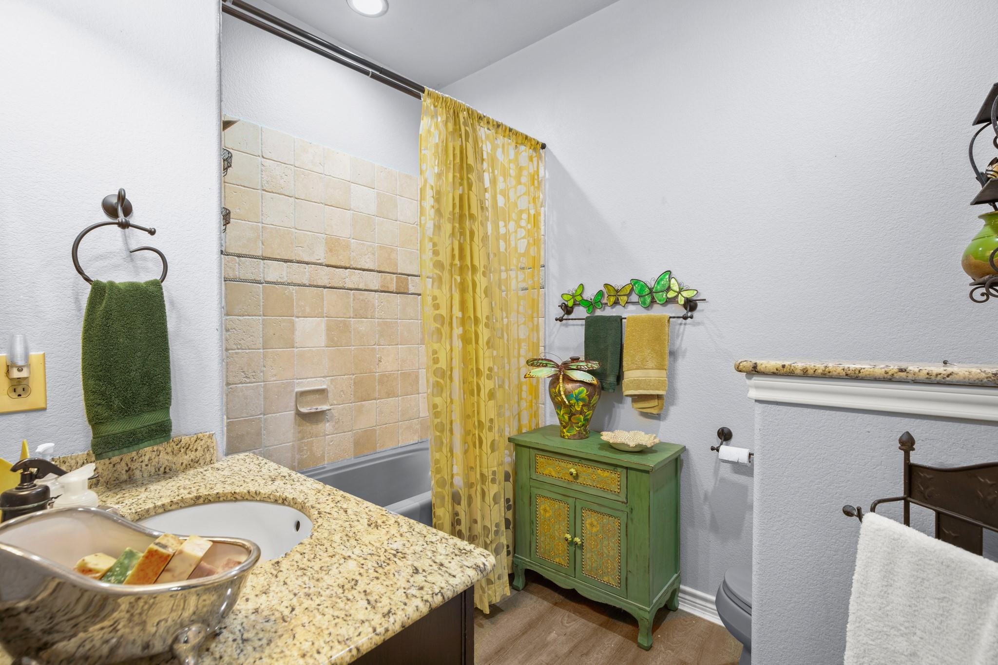 441 County Road 135, Hutto, TX 78634