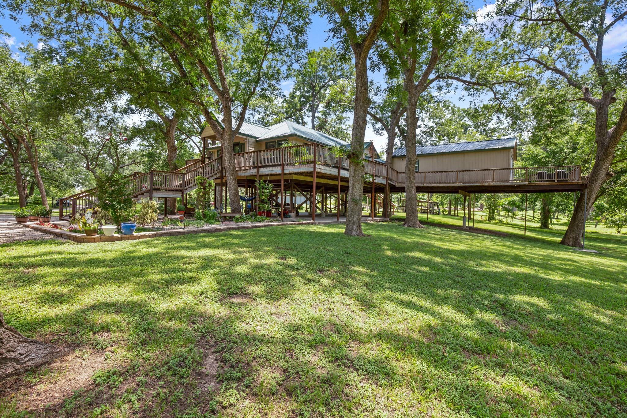 441 County Road 135, Hutto, TX 78634