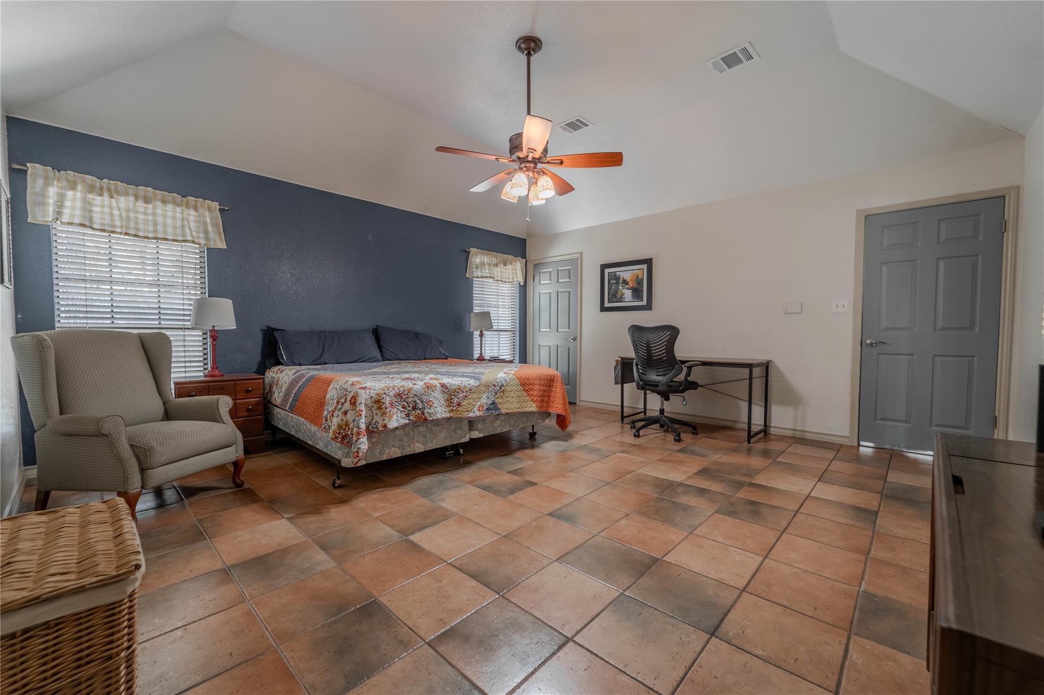 11811 ARABIAN Trl, Austin, TX 78759