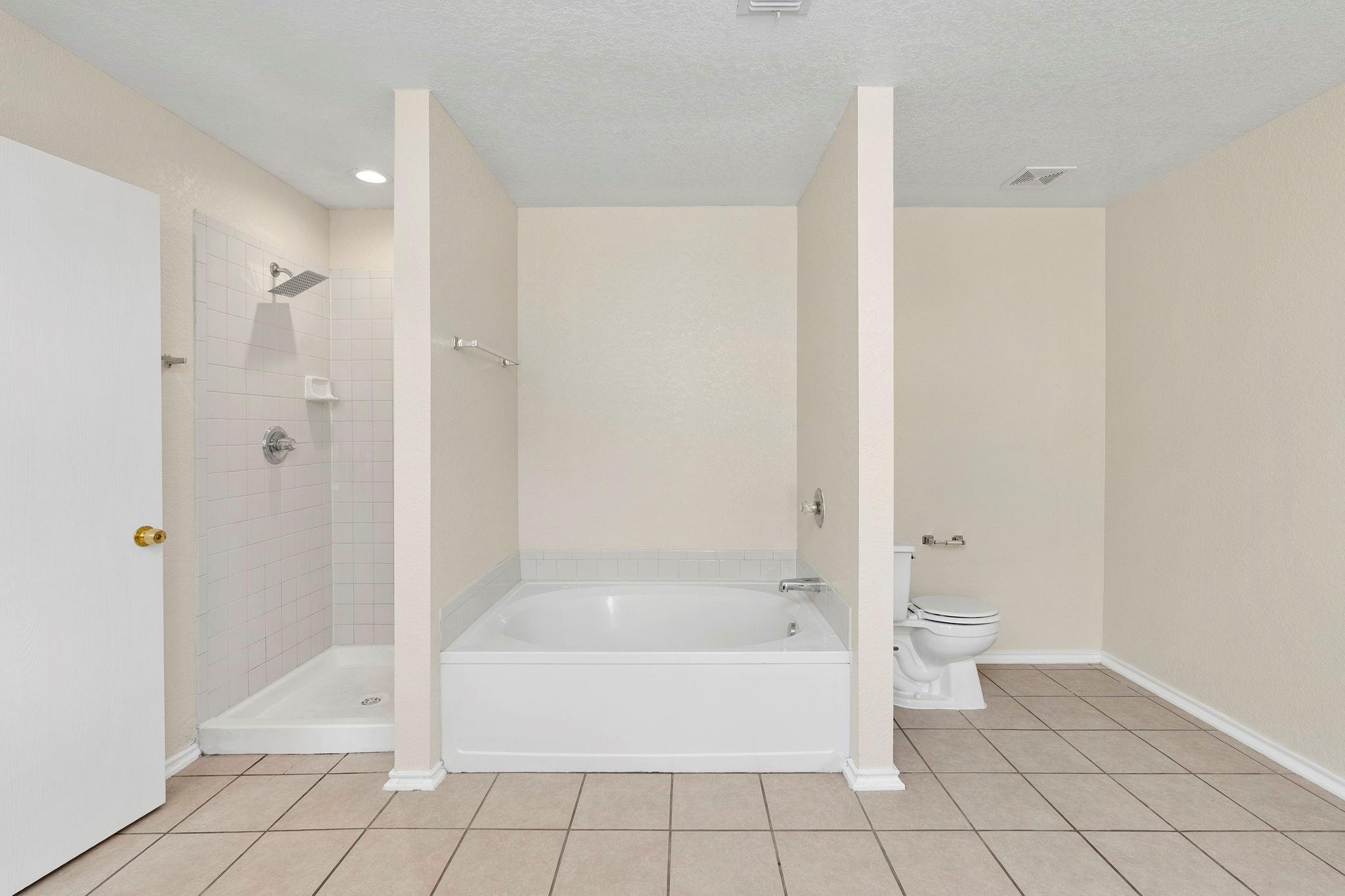 671 Northwest Crossing Dr, New Braunfels, TX 78130