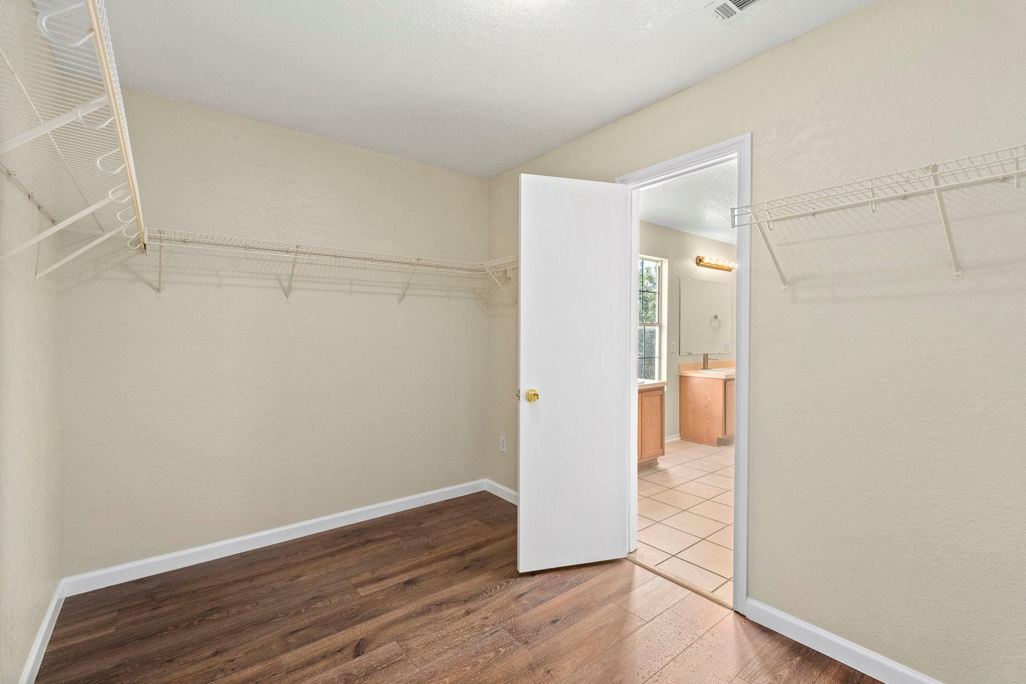 671 Northwest Crossing Dr, New Braunfels, TX 78130