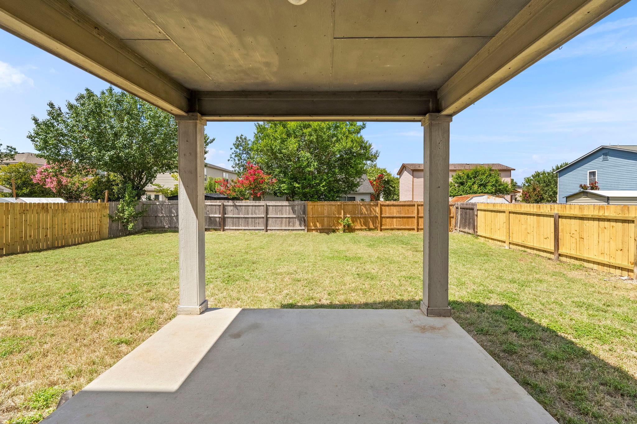 671 Northwest Crossing Dr, New Braunfels, TX 78130