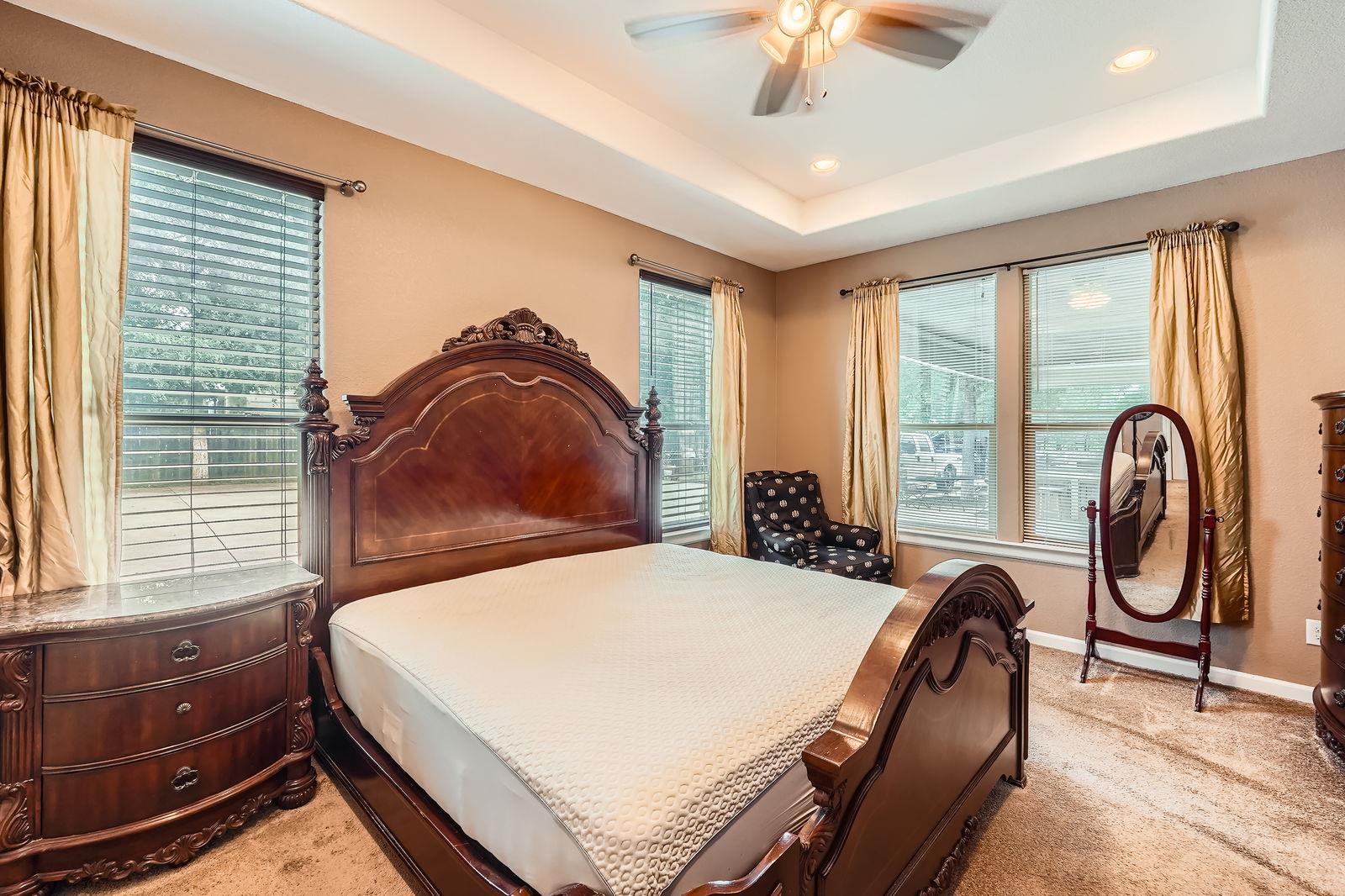 195 Heritage Oaks Dr, Cedar Creek, TX 78612