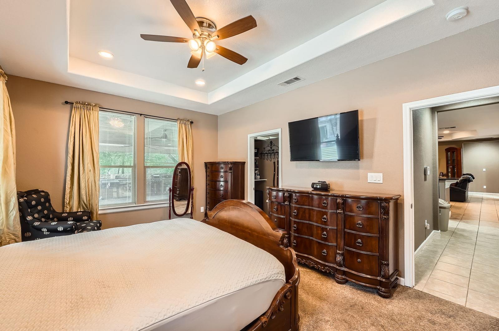 195 Heritage Oaks Dr, Cedar Creek, TX 78612