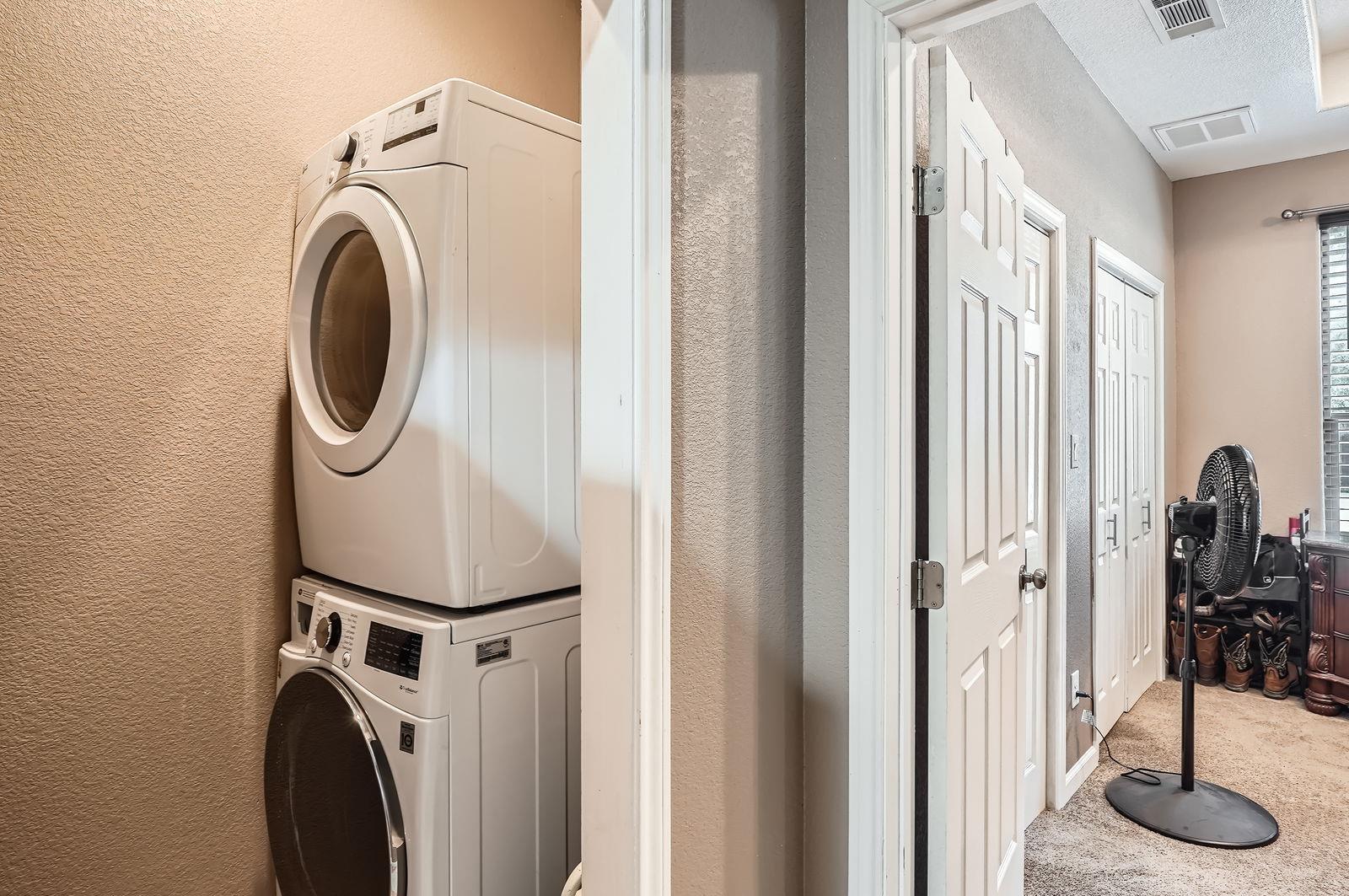 195 Heritage Oaks Dr, Cedar Creek, TX 78612