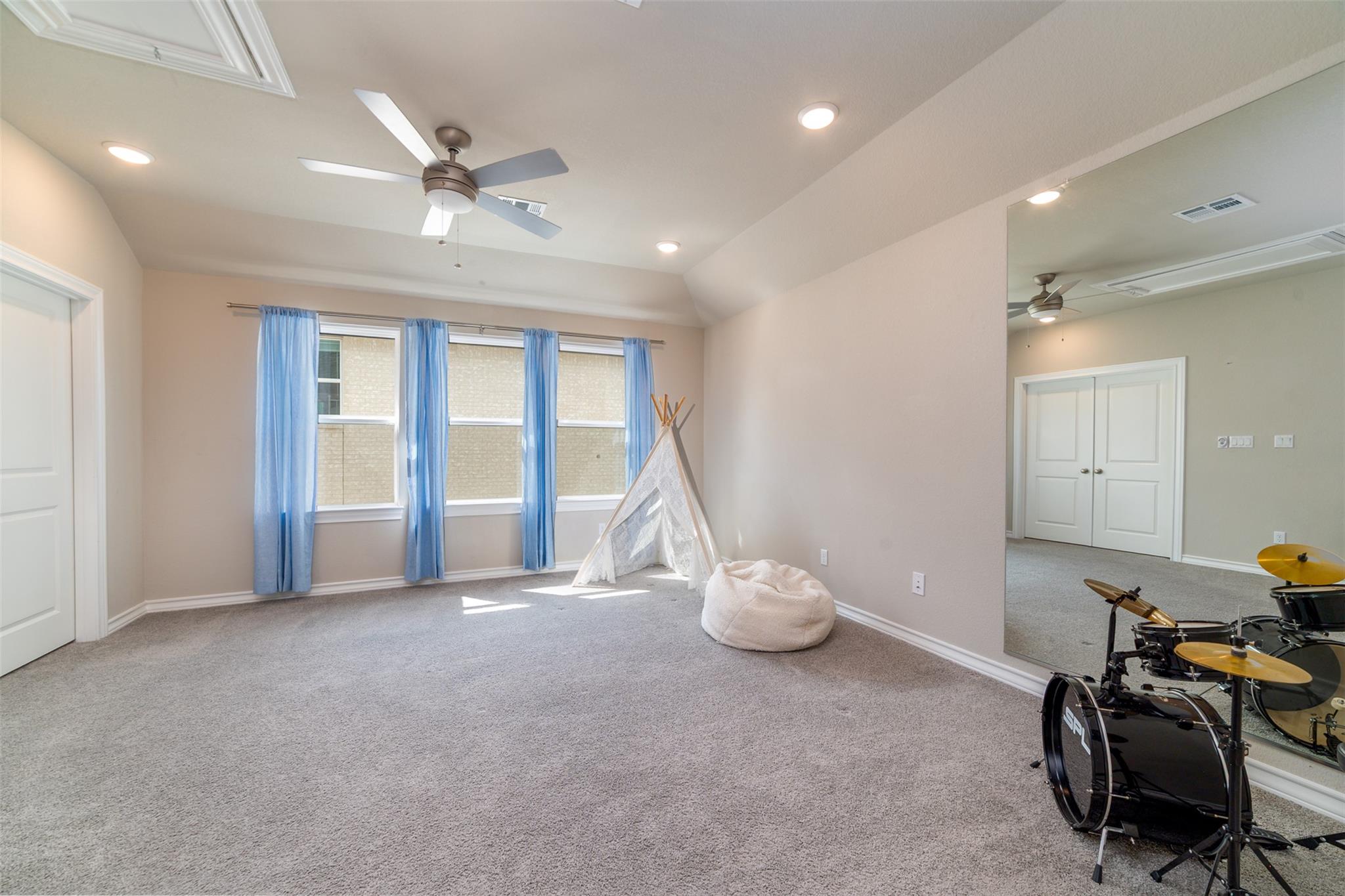 1533 Jay Wolf Dr, Georgetown, TX 78628