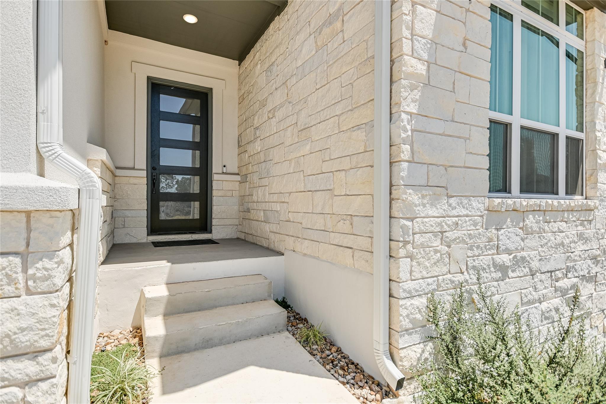 1533 Jay Wolf Dr, Georgetown, TX 78628