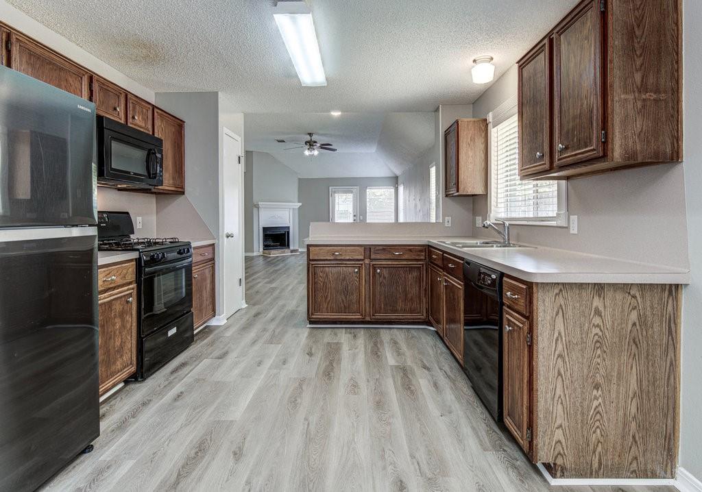 16900 Simsbrook Dr, Pflugerville, TX 78660