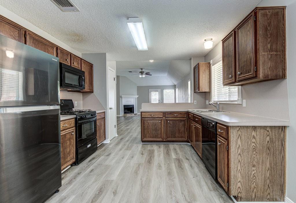 16900 Simsbrook Dr, Pflugerville, TX 78660