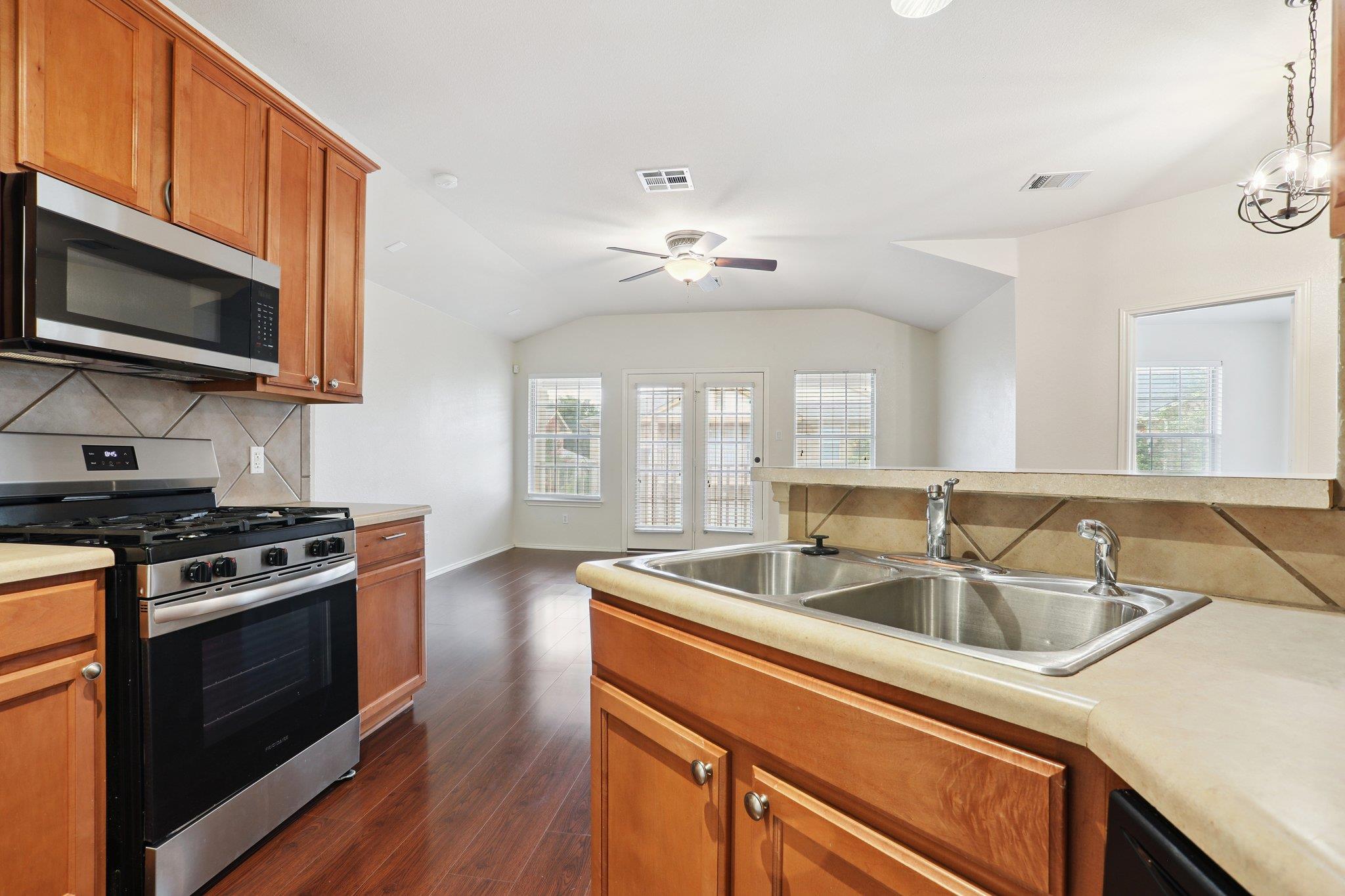 16100 S Great Oaks Dr # 1501, Round Rock, TX 78681