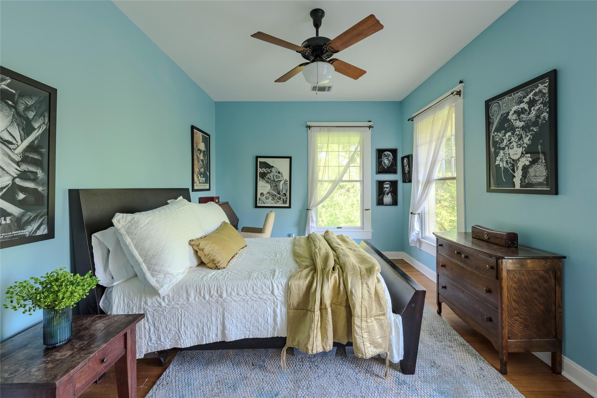 1305 W 22nd St, Austin, TX 78705