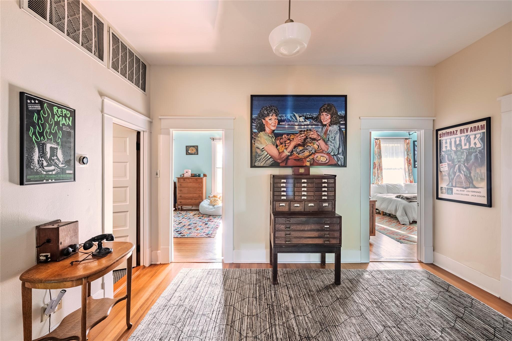 1305 W 22nd St, Austin, TX 78705