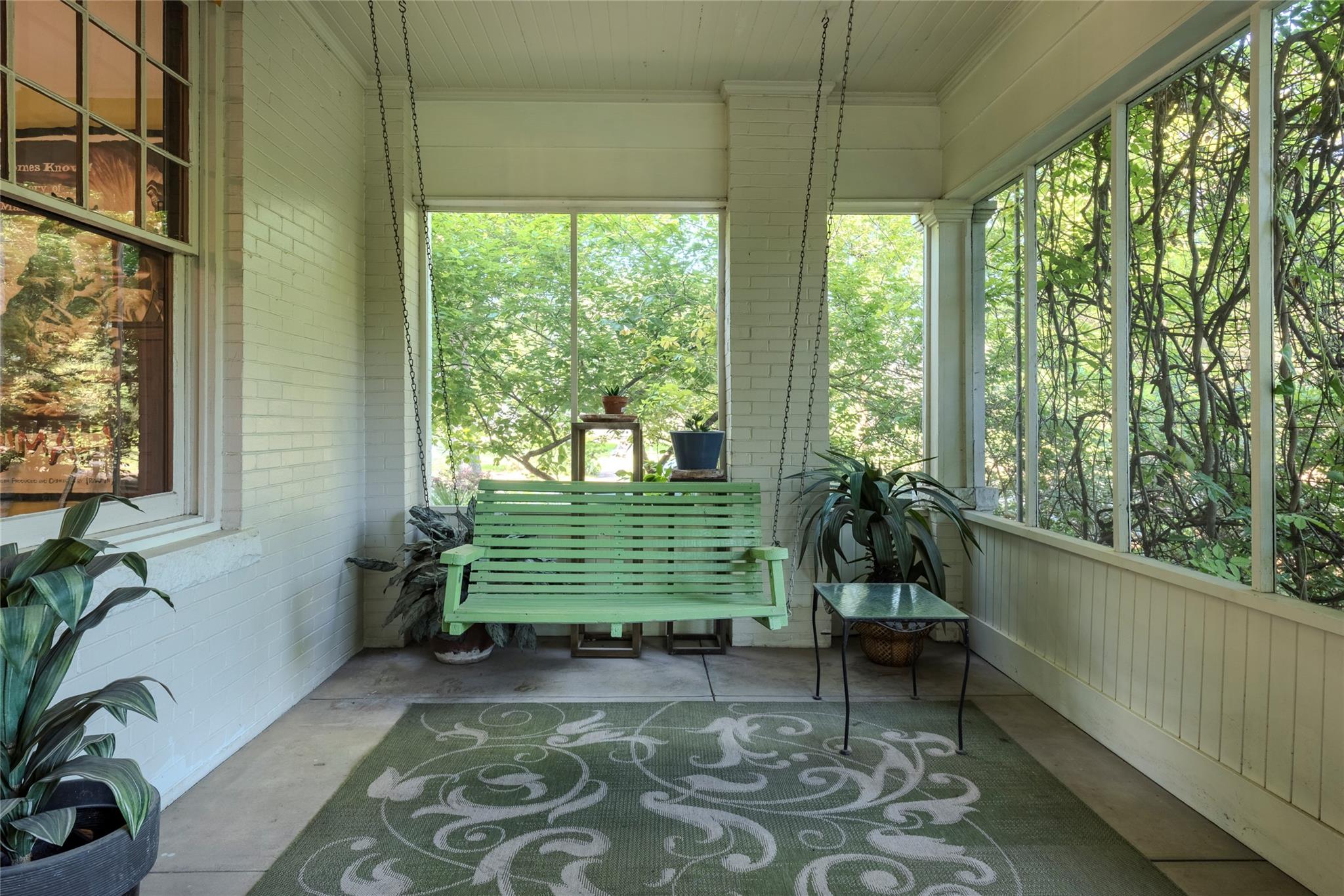 1305 W 22nd St, Austin, TX 78705