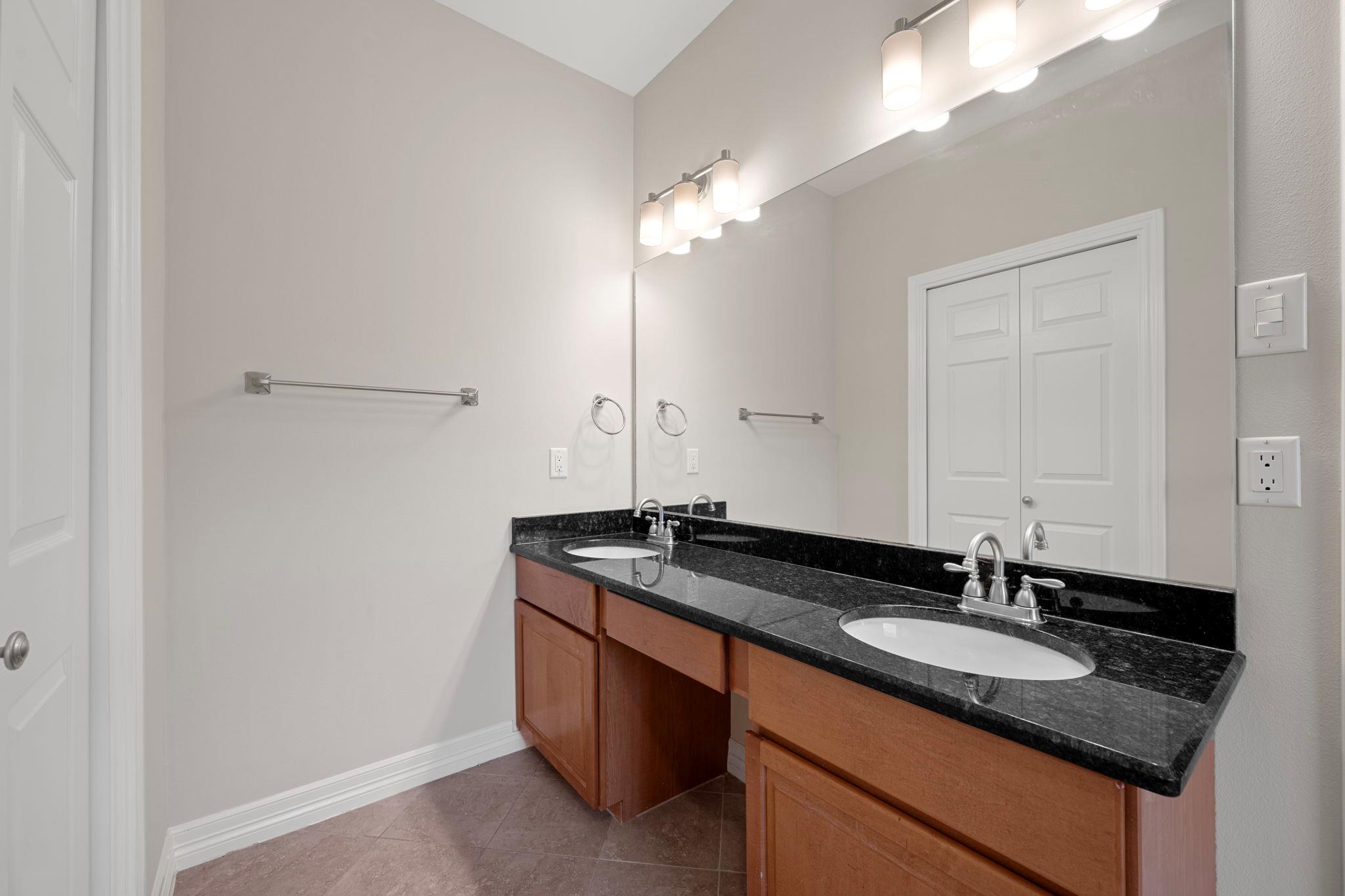 5715 Misty Hill Cv, Austin, TX 78759