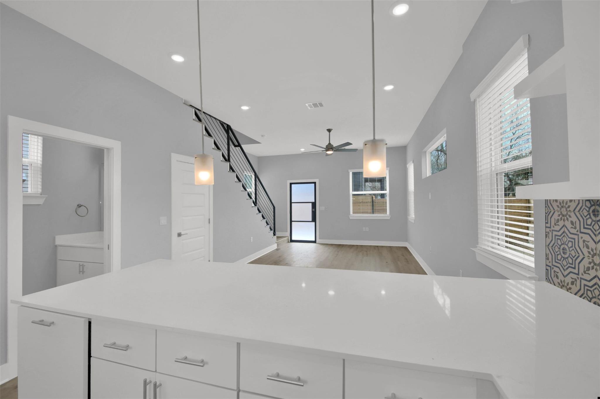1104 Begonia Ter # 2, Austin, TX 78741
