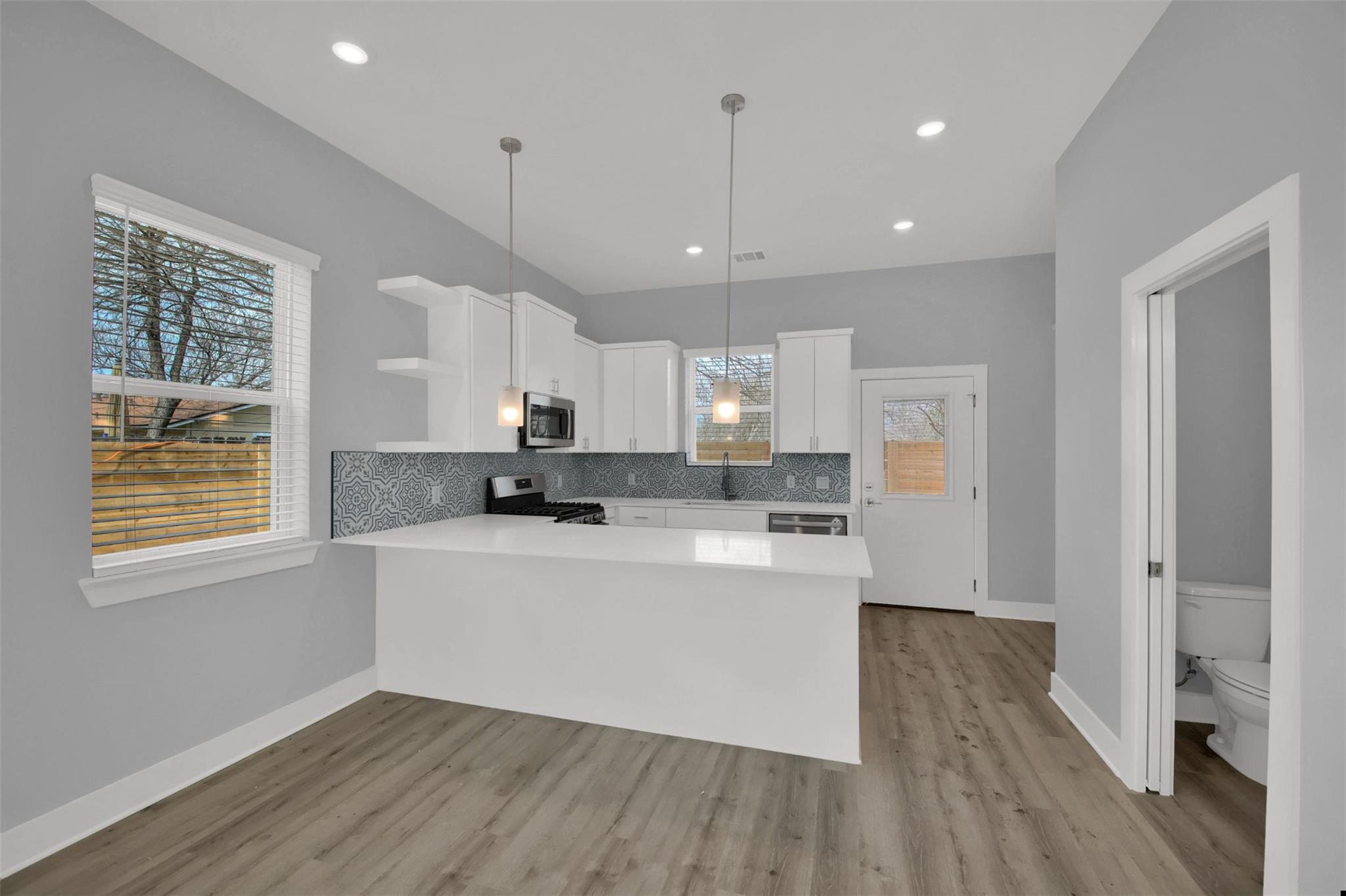 1104 Begonia Ter # 2, Austin, TX 78741