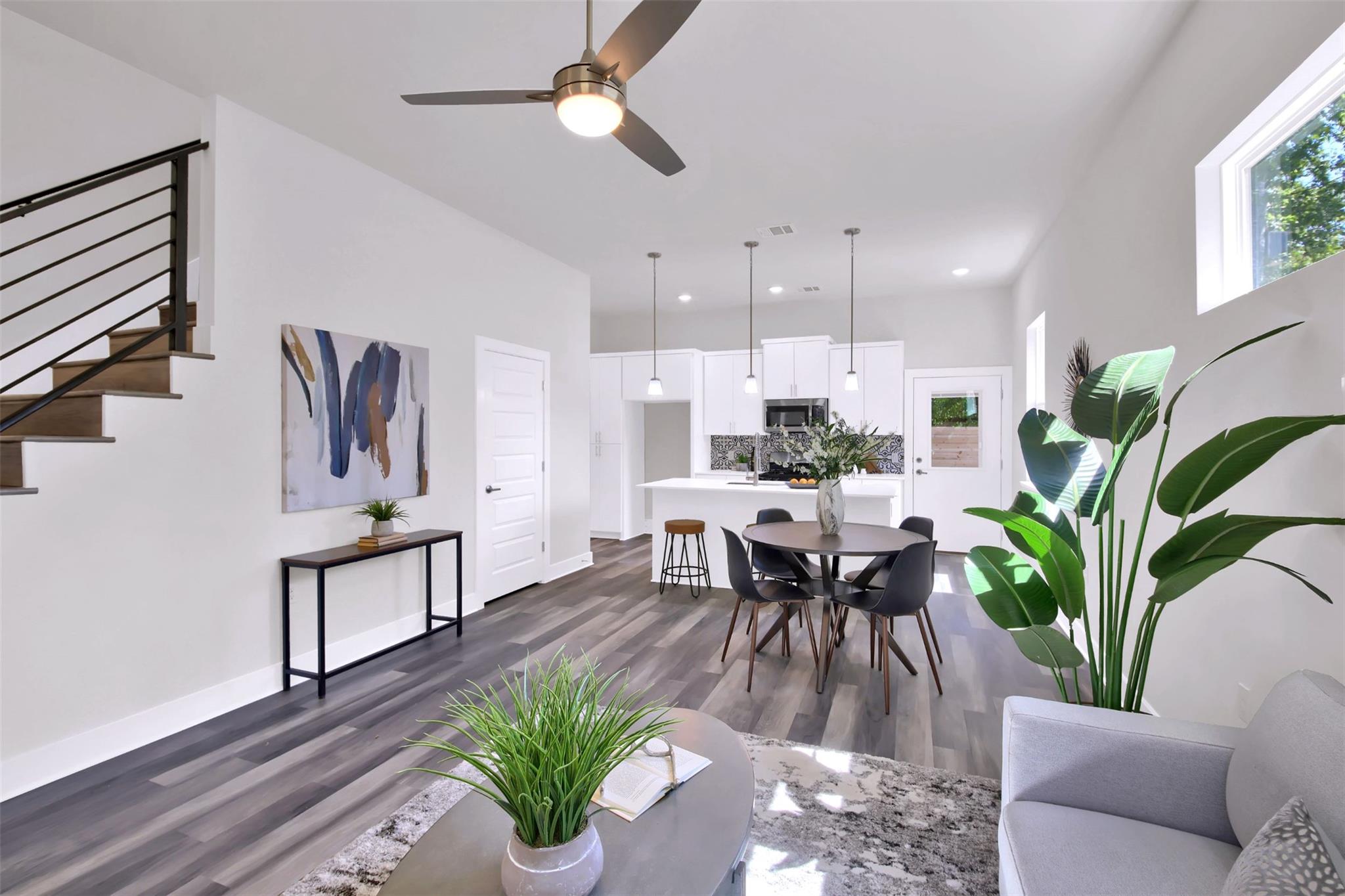 6813 Suena Dr # 2, Austin, TX 78741