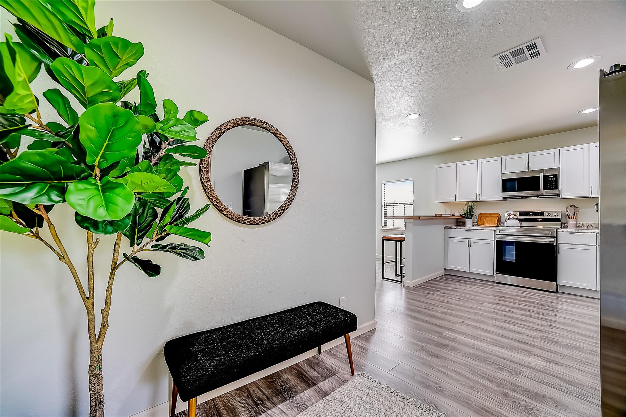 1374 Forest View Dr, Blanco, TX 78606