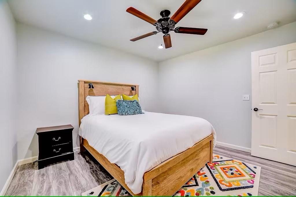 1374 Forest View Dr, Blanco, TX 78606