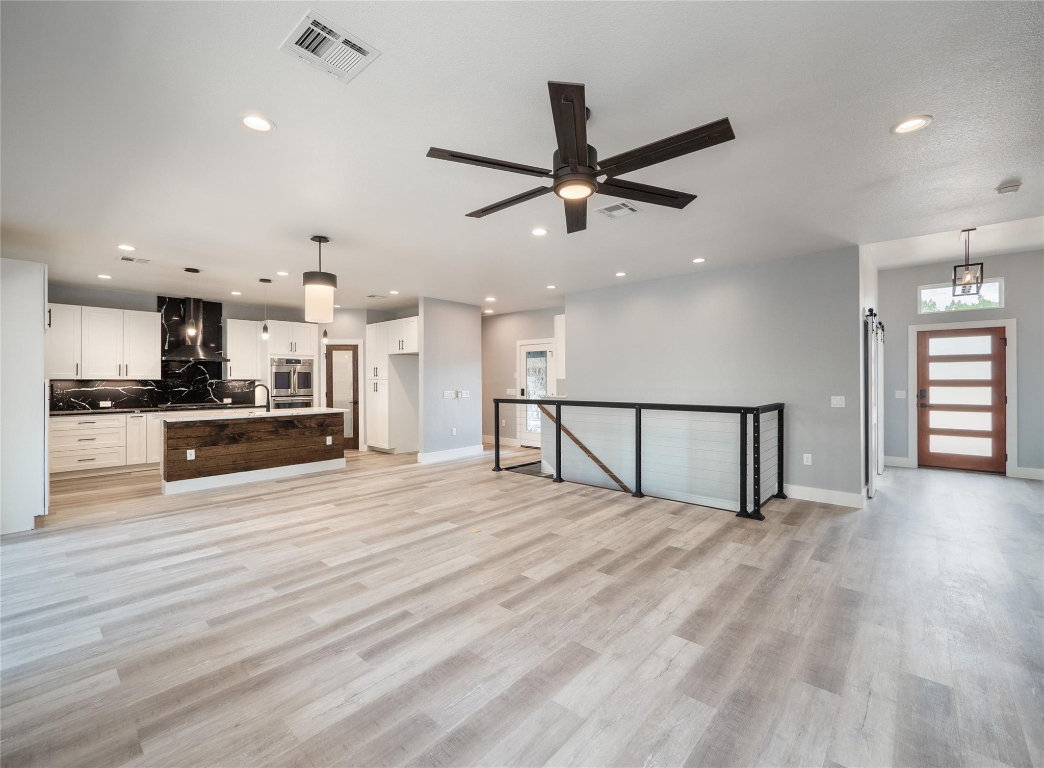 3013 Clark Ave, Lago Vista, TX 78645