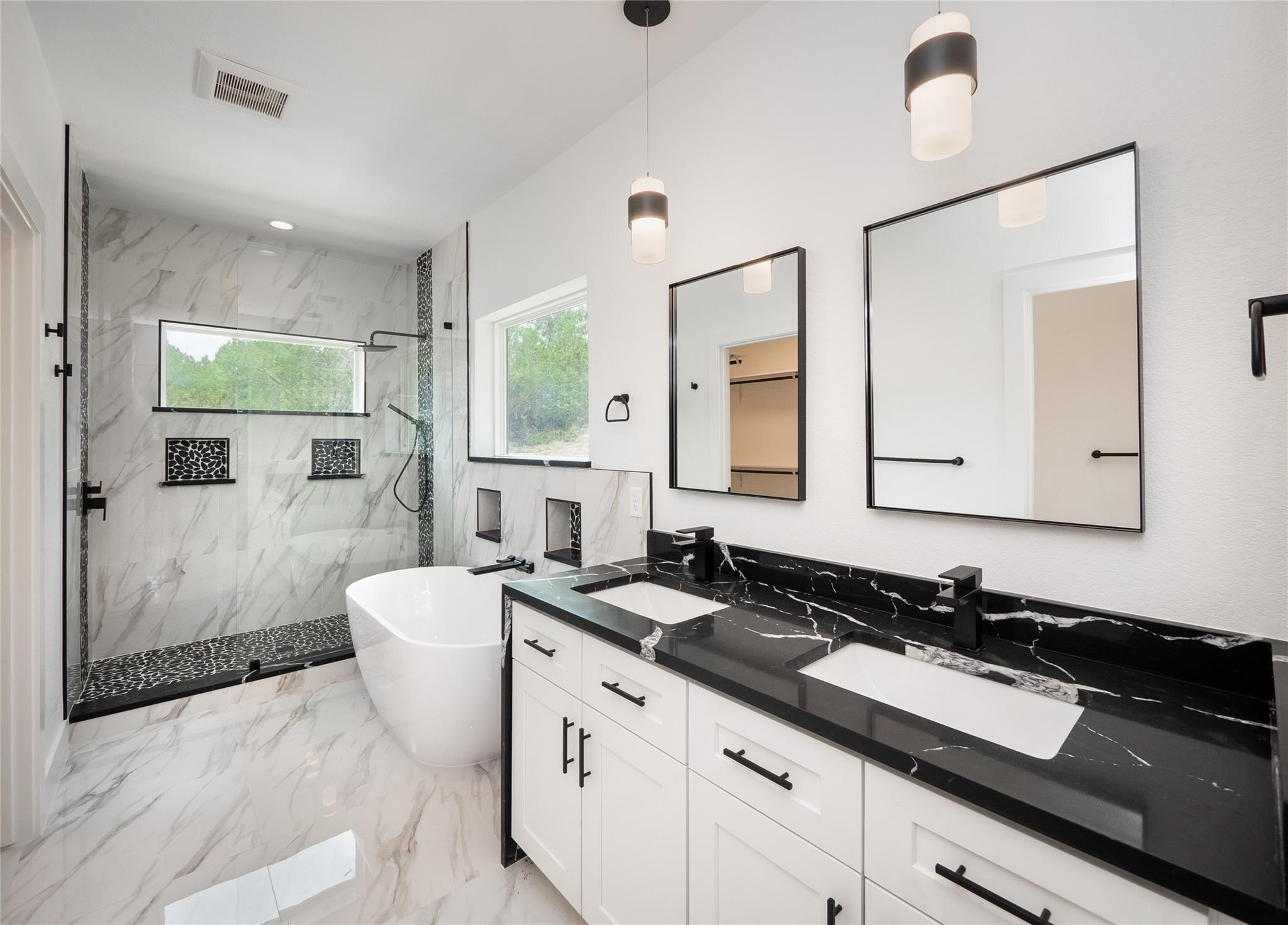 3013 Clark Ave, Lago Vista, TX 78645