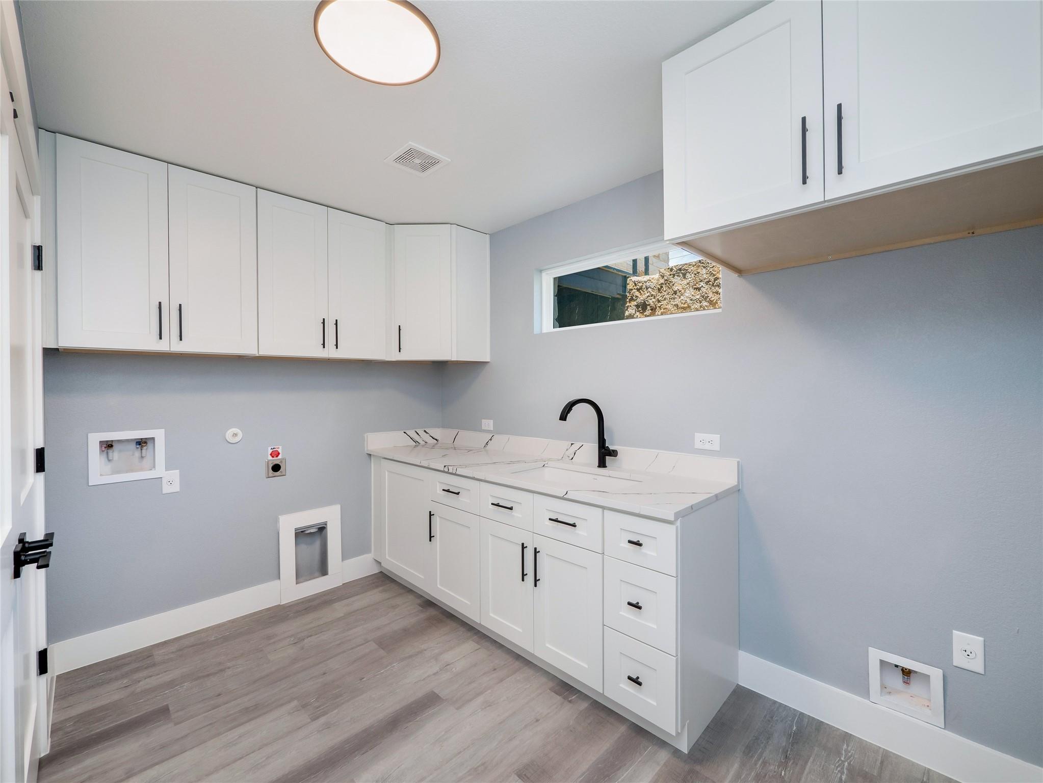 3013 Clark Ave, Lago Vista, TX 78645