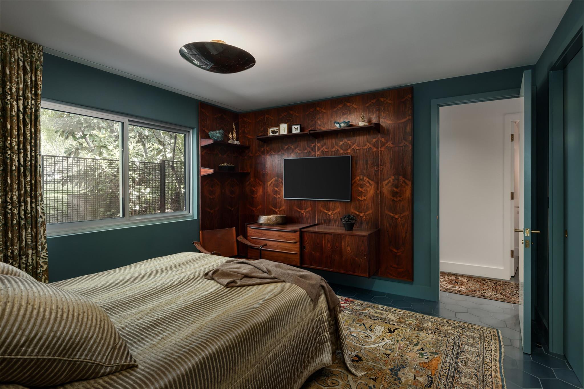 2908 Scenic Dr, Austin, TX 78703