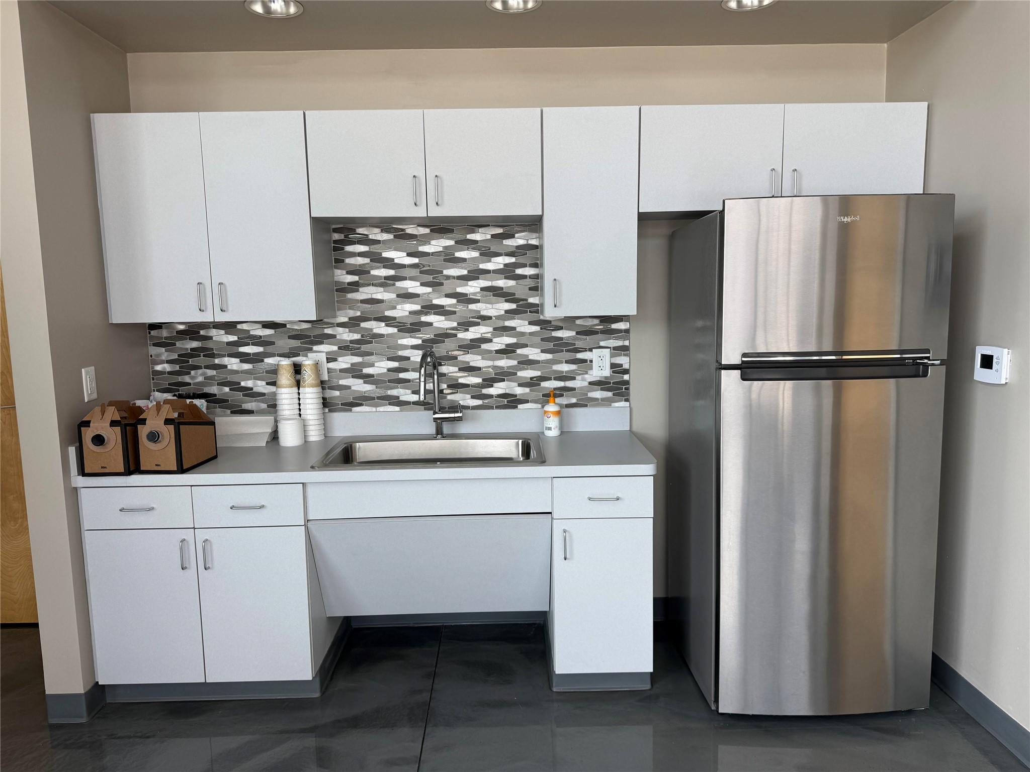 1009 N Rm-620 Rd # 104, Austin, TX 78734