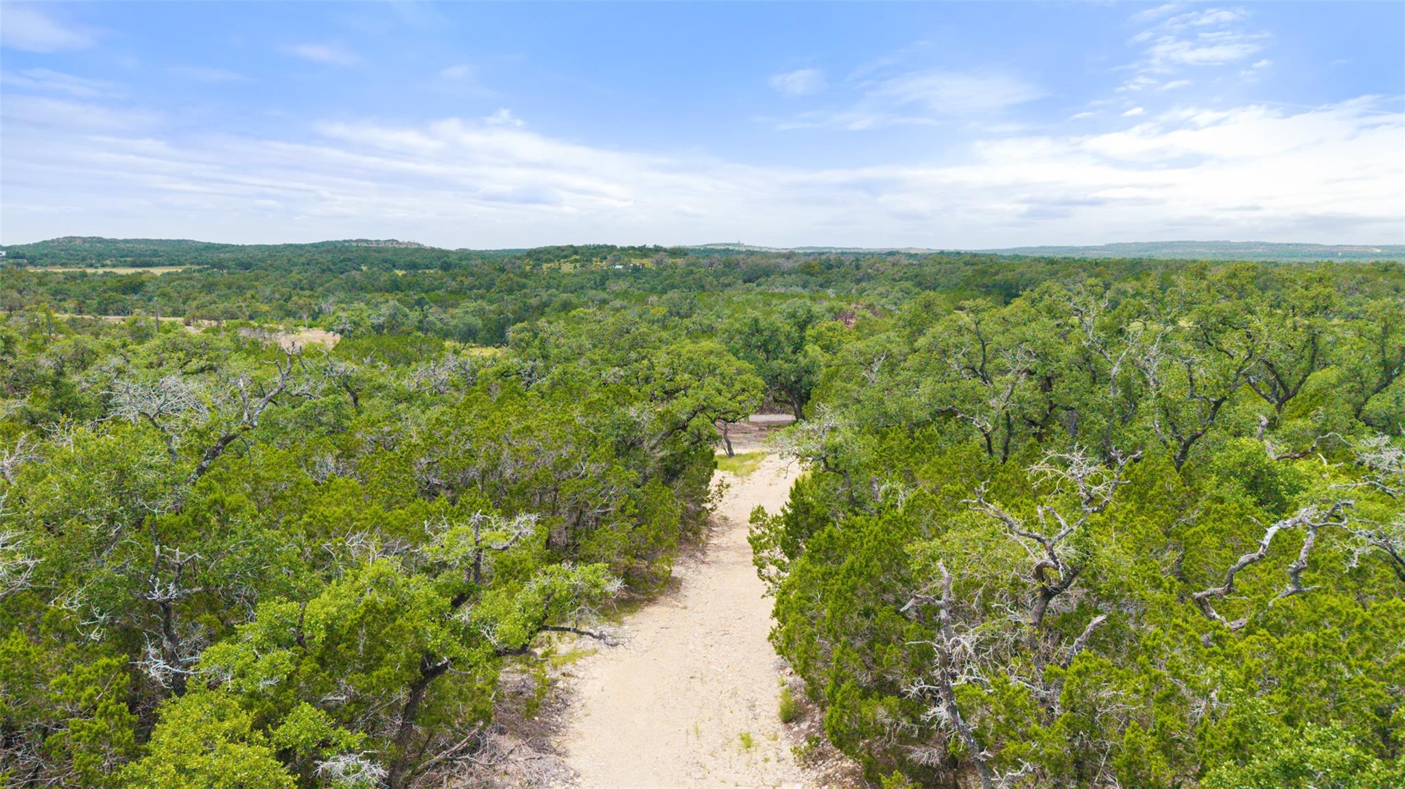 000 Oak Valley Ranch, Dripping Springs, TX 78676