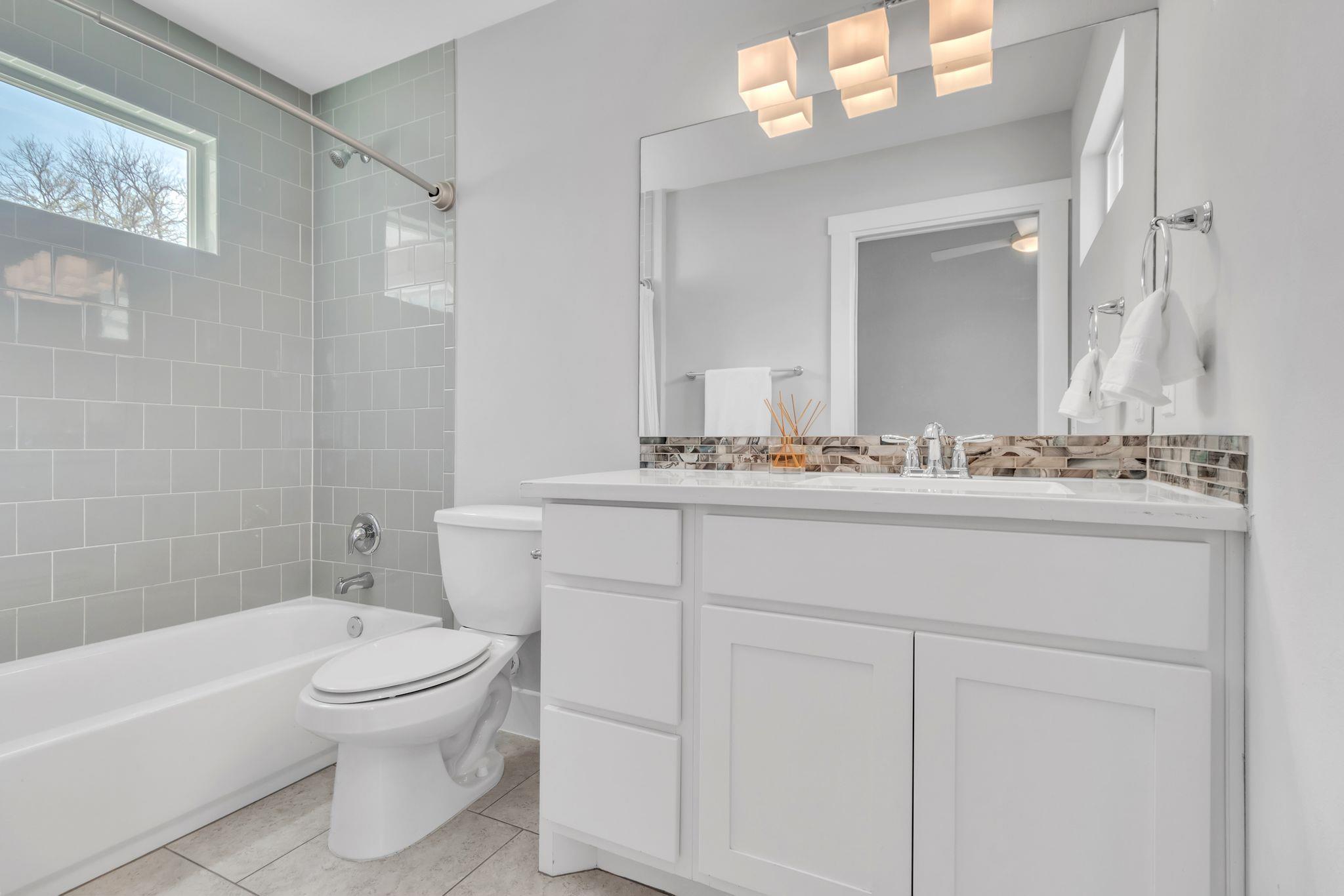 402 Irma Dr # B, Austin, TX 78752