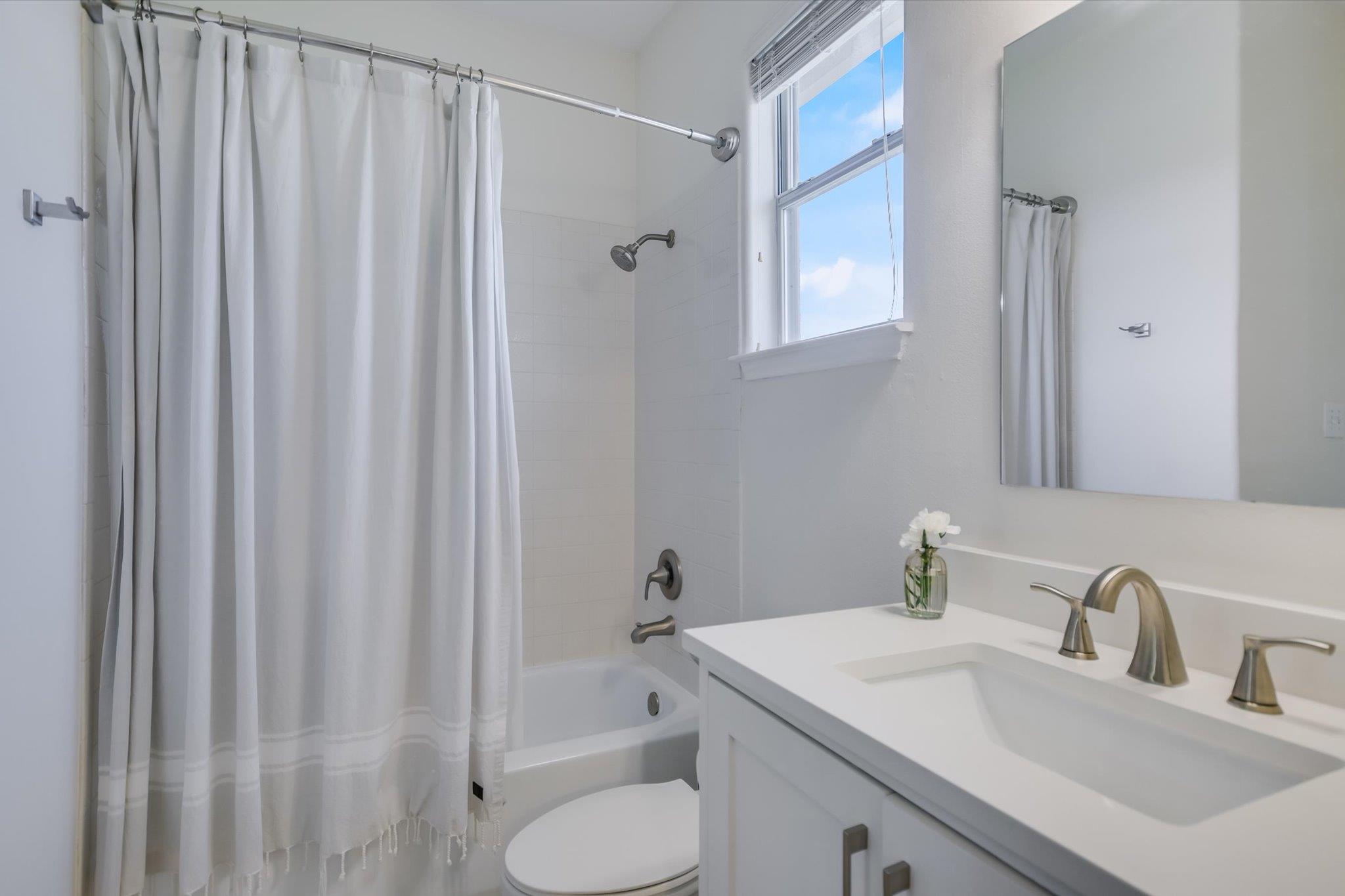 3300 Forest Creek Dr # 6, Round Rock, TX 78664