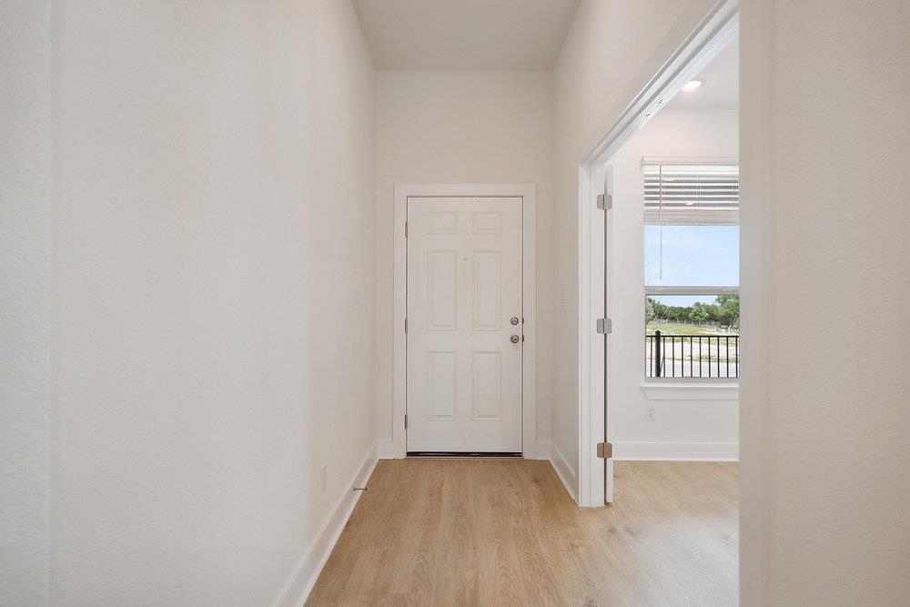 137 Tenny Ln, Kyle, TX 78640