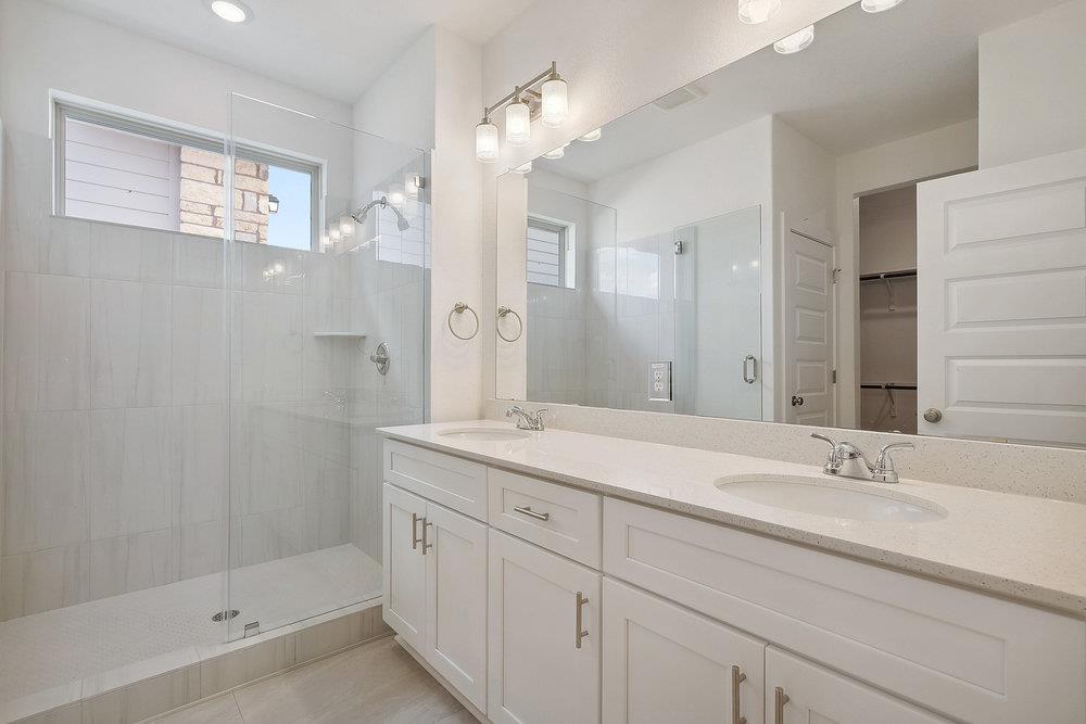 137 Tenny Ln, Kyle, TX 78640