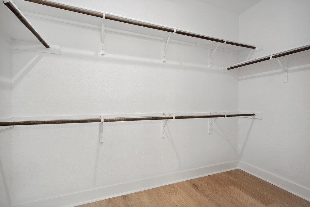 137 Tenny Ln, Kyle, TX 78640