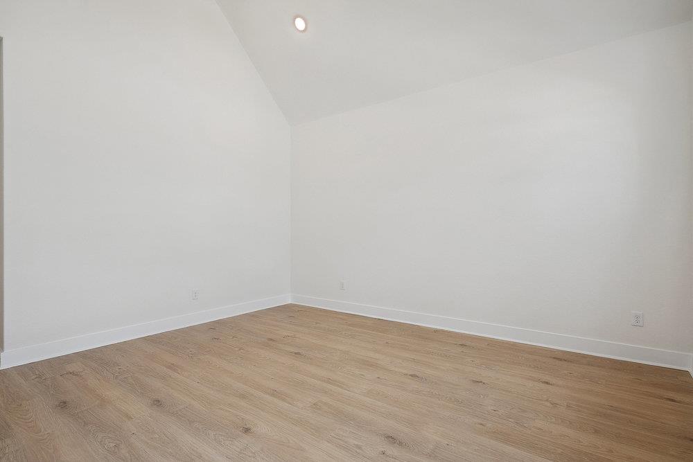 137 Tenny Ln, Kyle, TX 78640