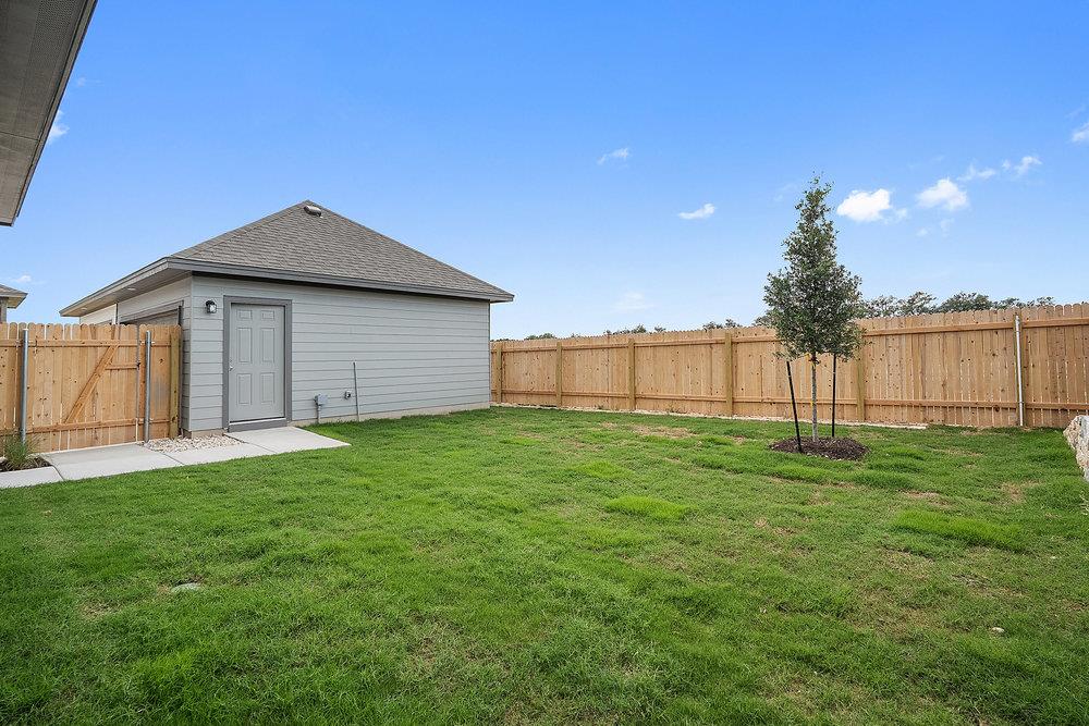 137 Tenny Ln, Kyle, TX 78640