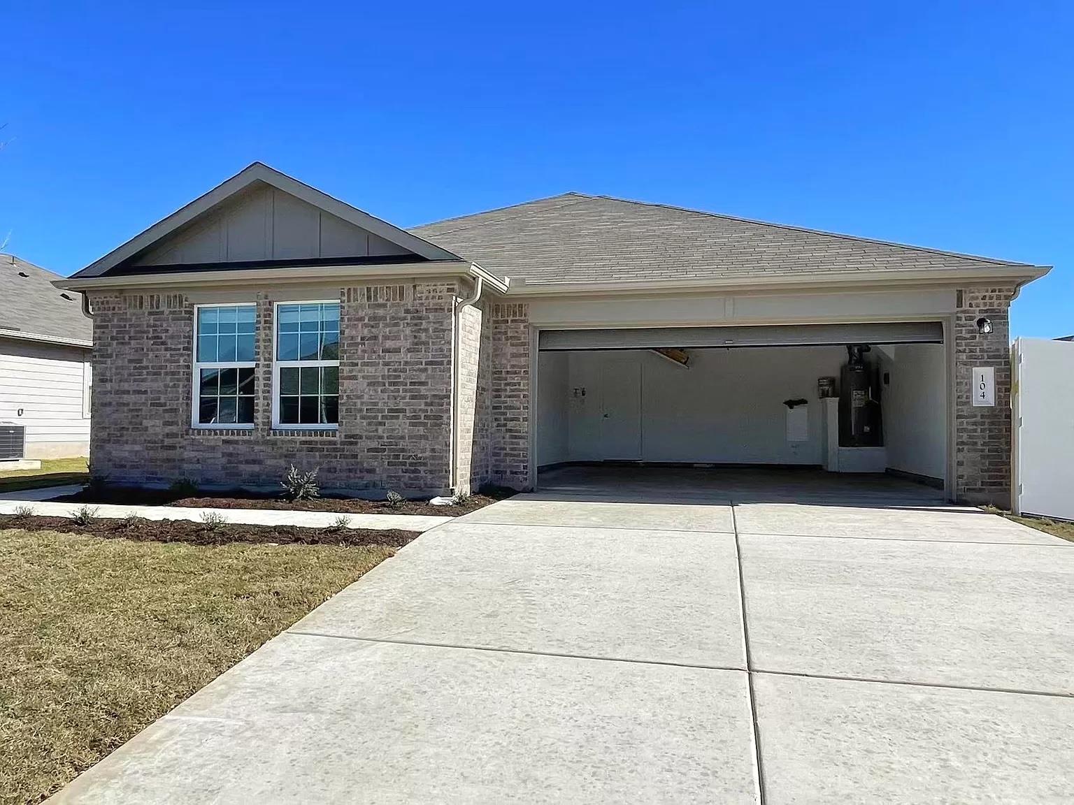 104 Ulmus St, Hutto, TX 78634