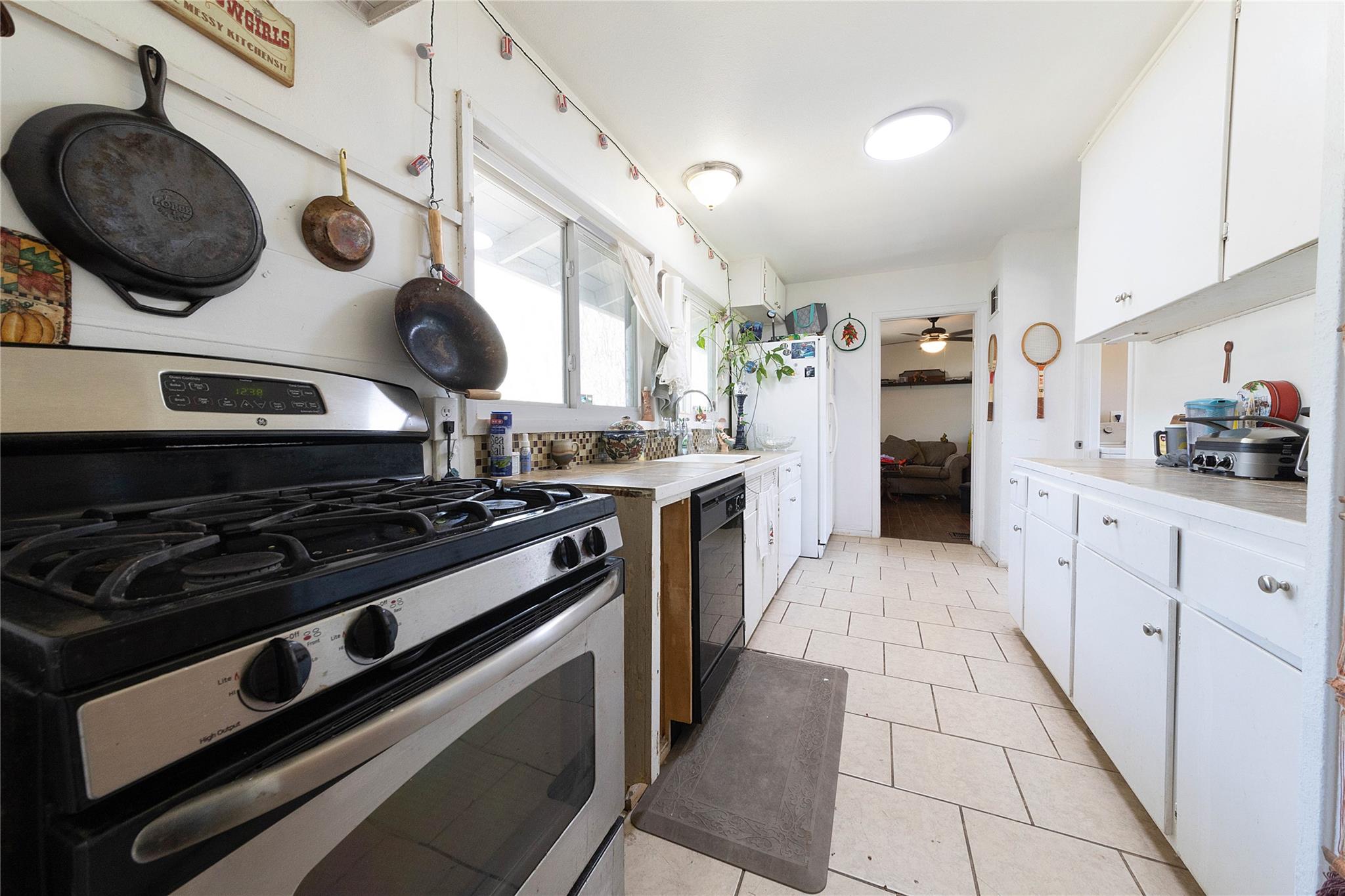 936 Cheatham St, San Marcos, TX 78666
