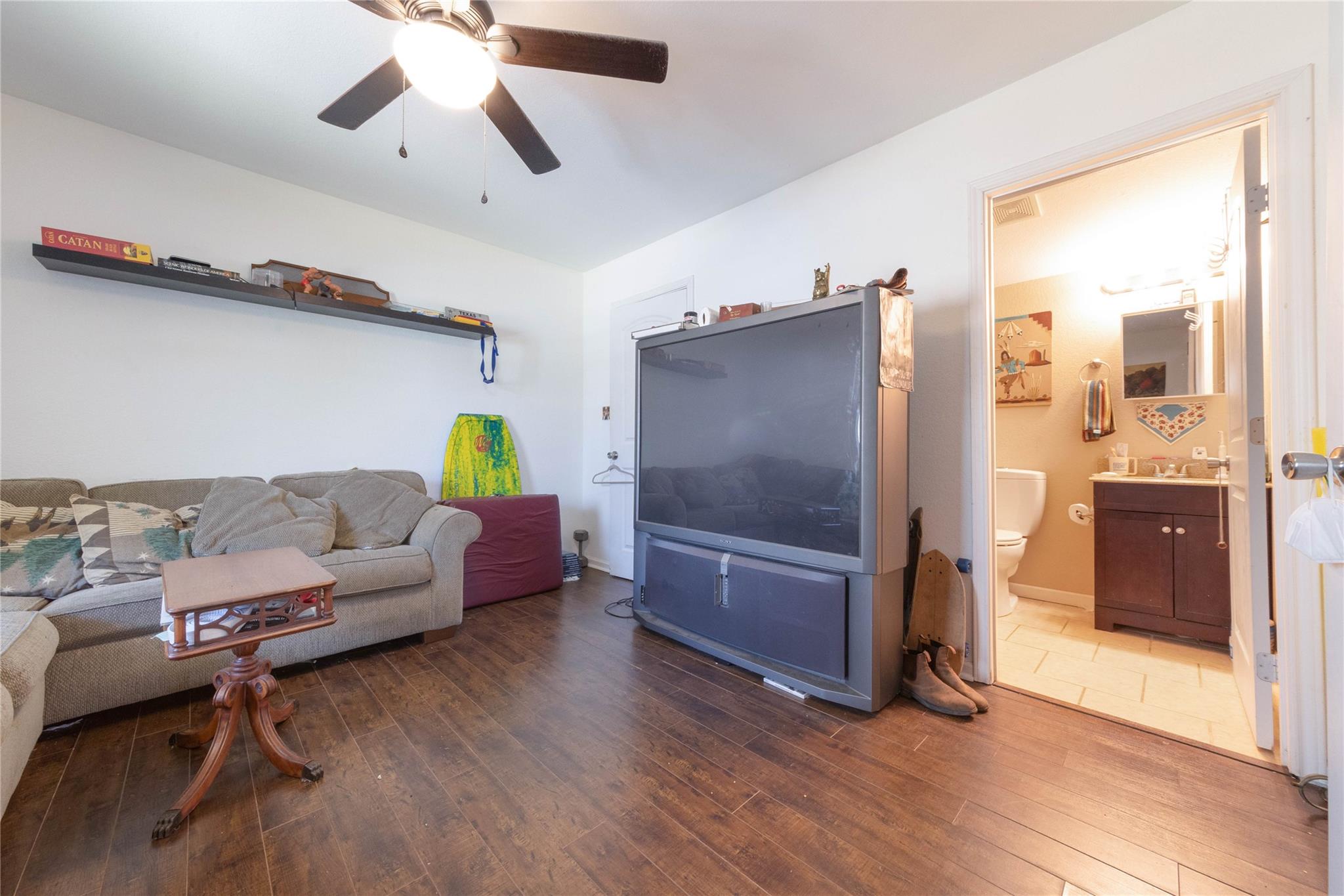 936 Cheatham St, San Marcos, TX 78666