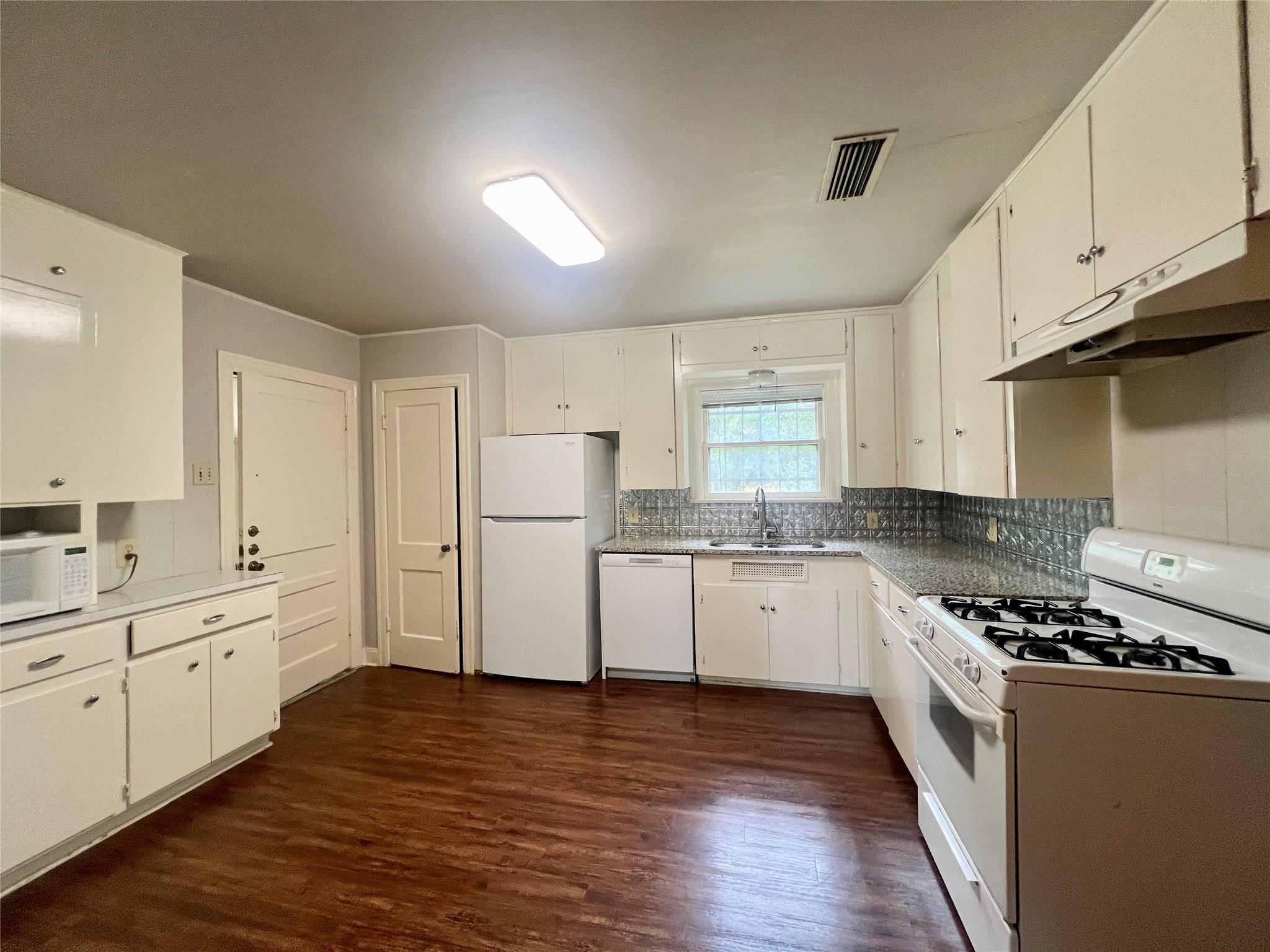 1808 E 38 1/2 St, Austin, TX 78722