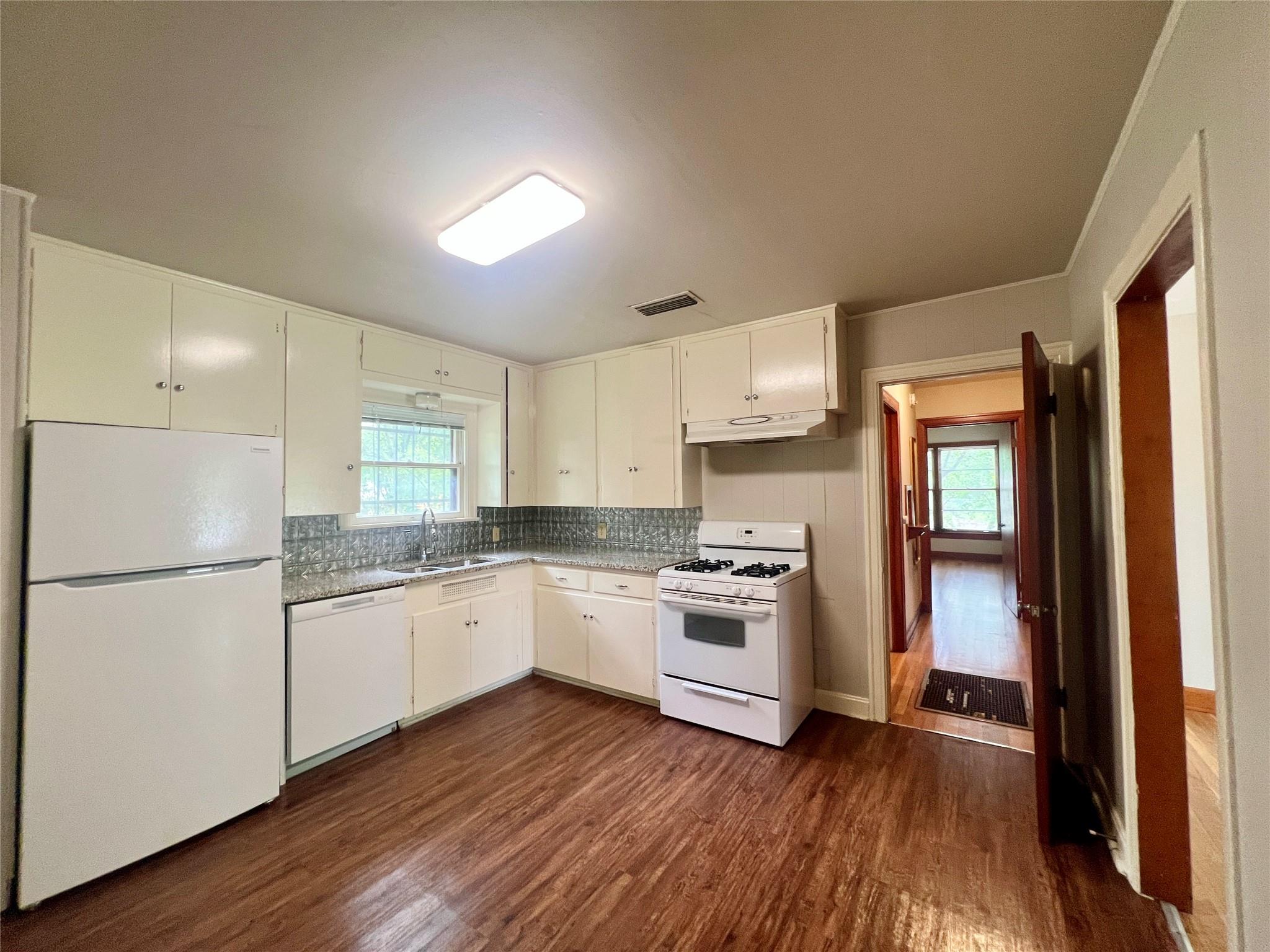 1808 E 38 1/2 St, Austin, TX 78722