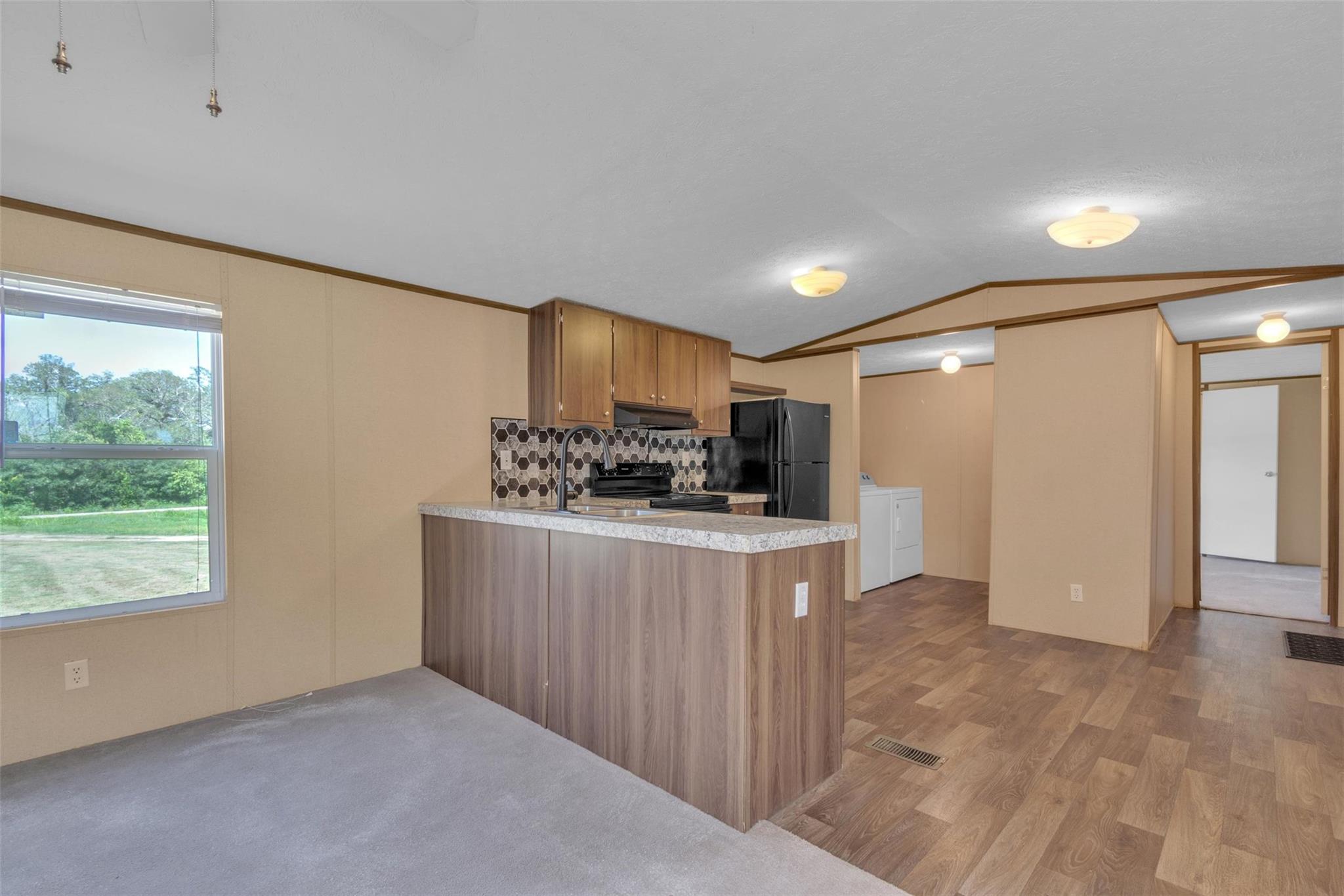 612-618 Bylerpool Rd, Kingsbury, TX 78638