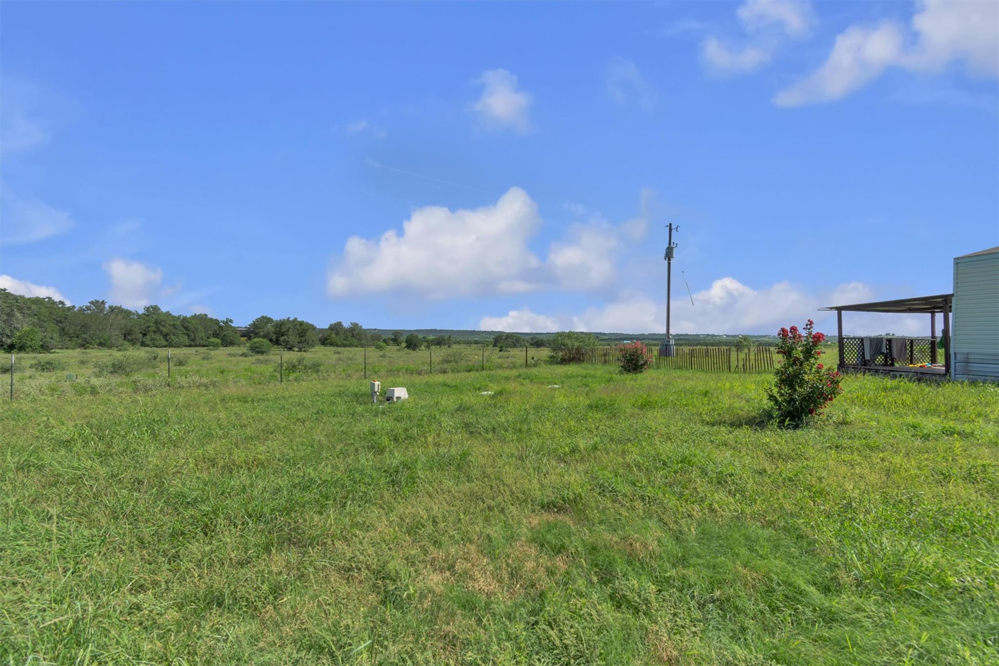 612-618 Bylerpool Rd, Kingsbury, TX 78638