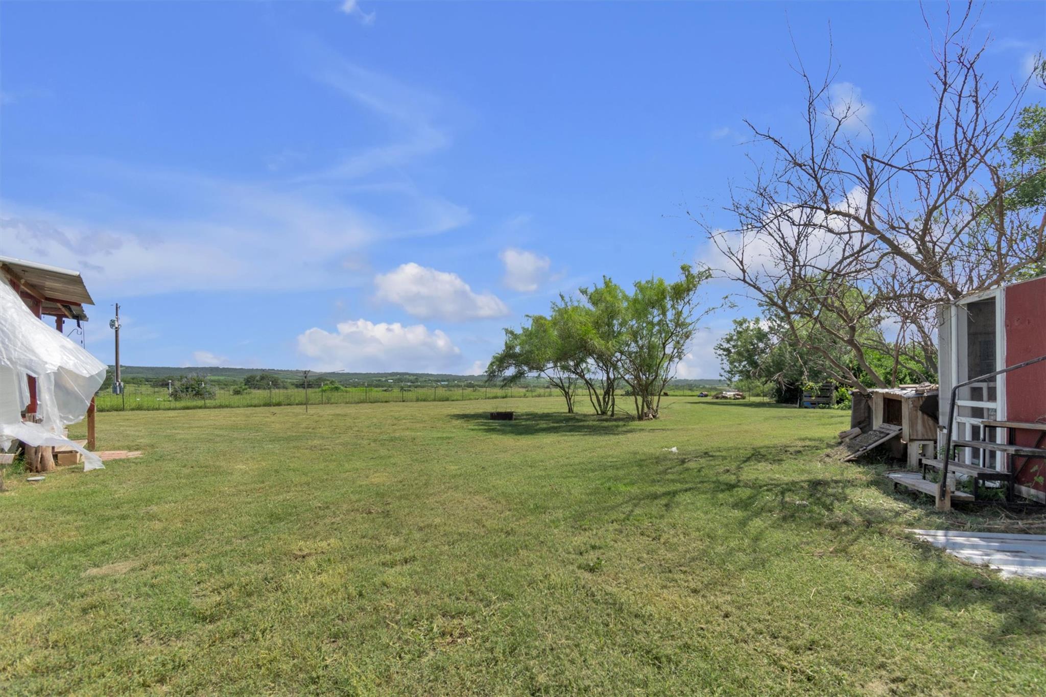 612-618 Bylerpool Rd, Kingsbury, TX 78638