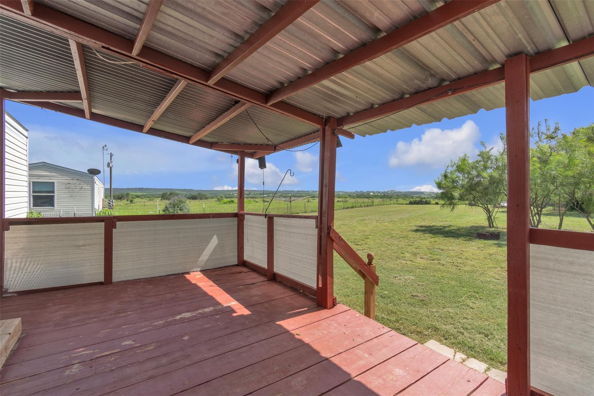 612-618 Bylerpool Rd, Kingsbury, TX 78638