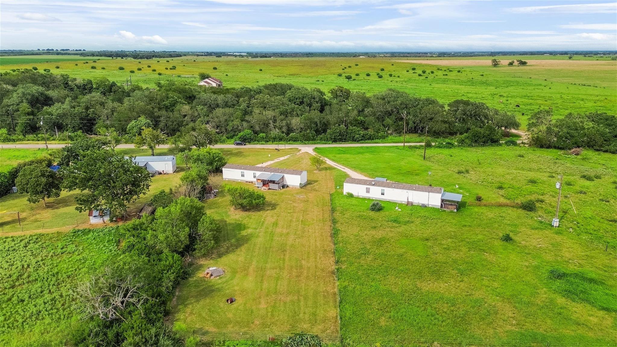 612-618 Bylerpool Rd, Kingsbury, TX 78638