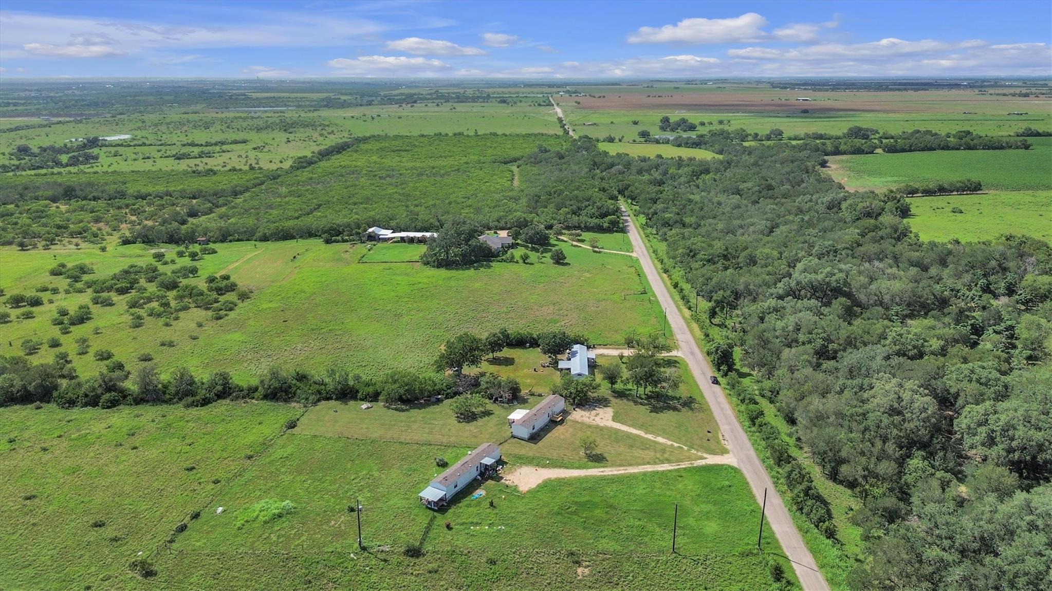 612-618 Bylerpool Rd, Kingsbury, TX 78638