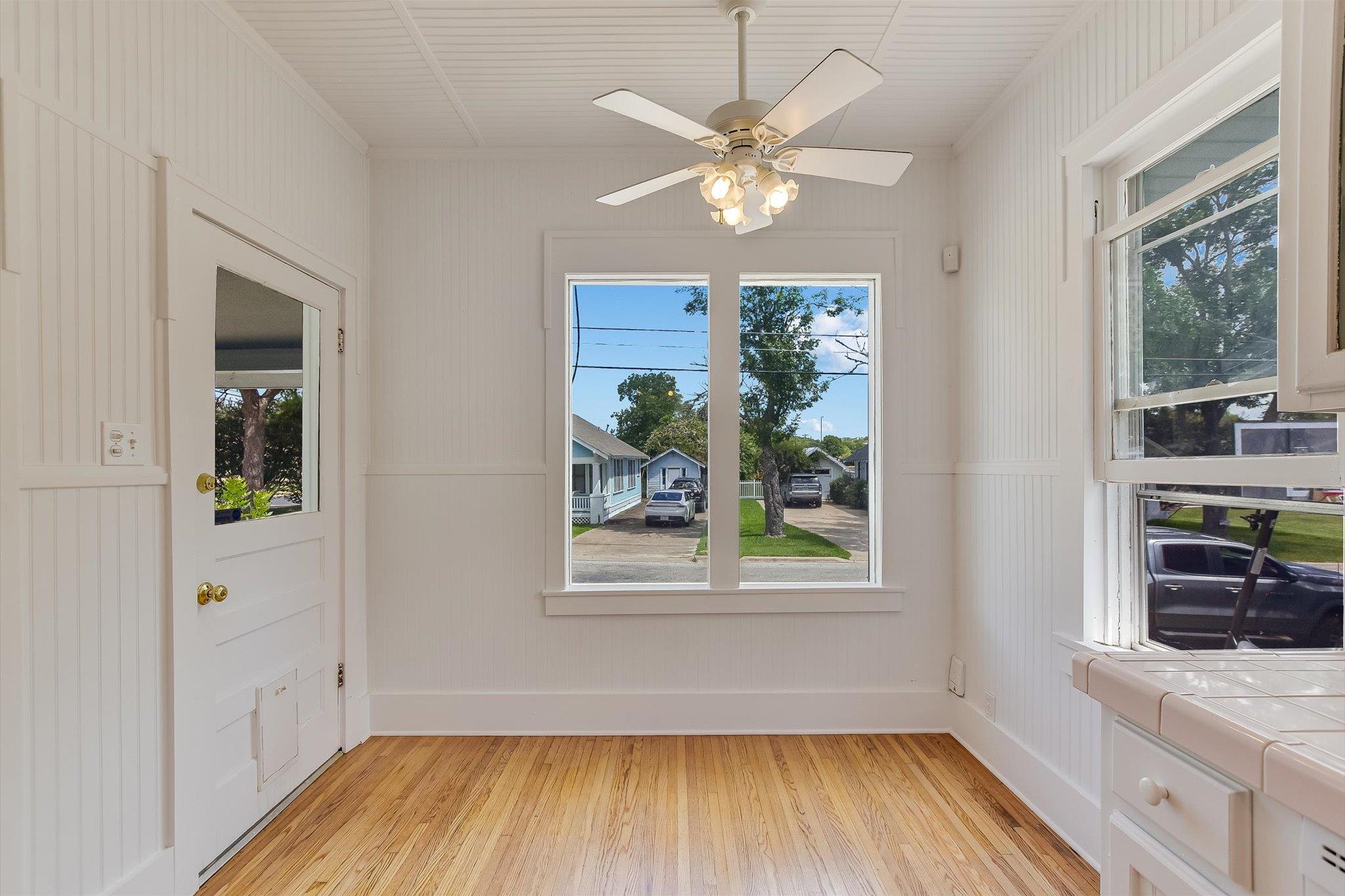 864 N Franklin St, La Grange, TX 78945